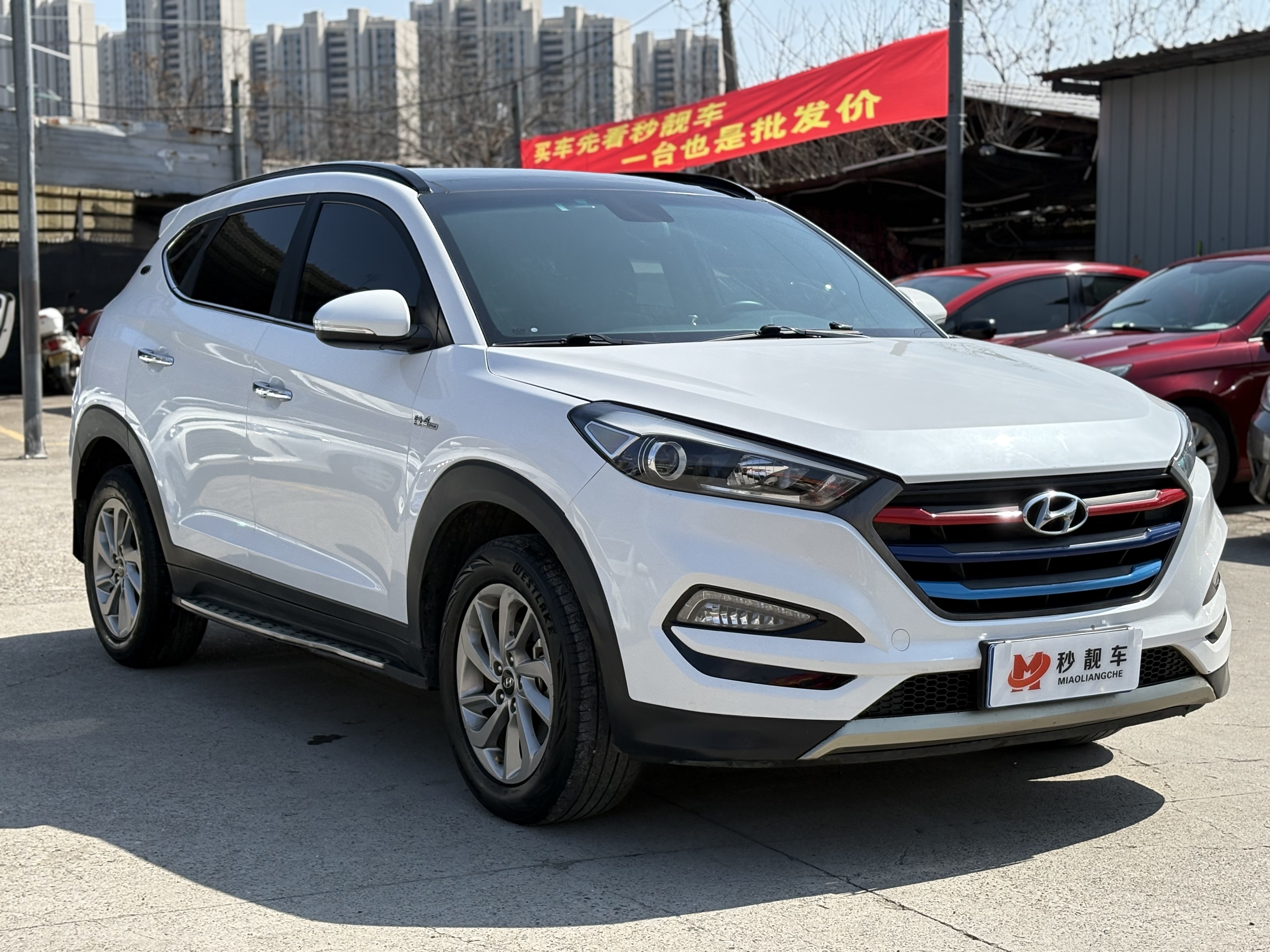 Hyundai Tucson 2018 car image #2