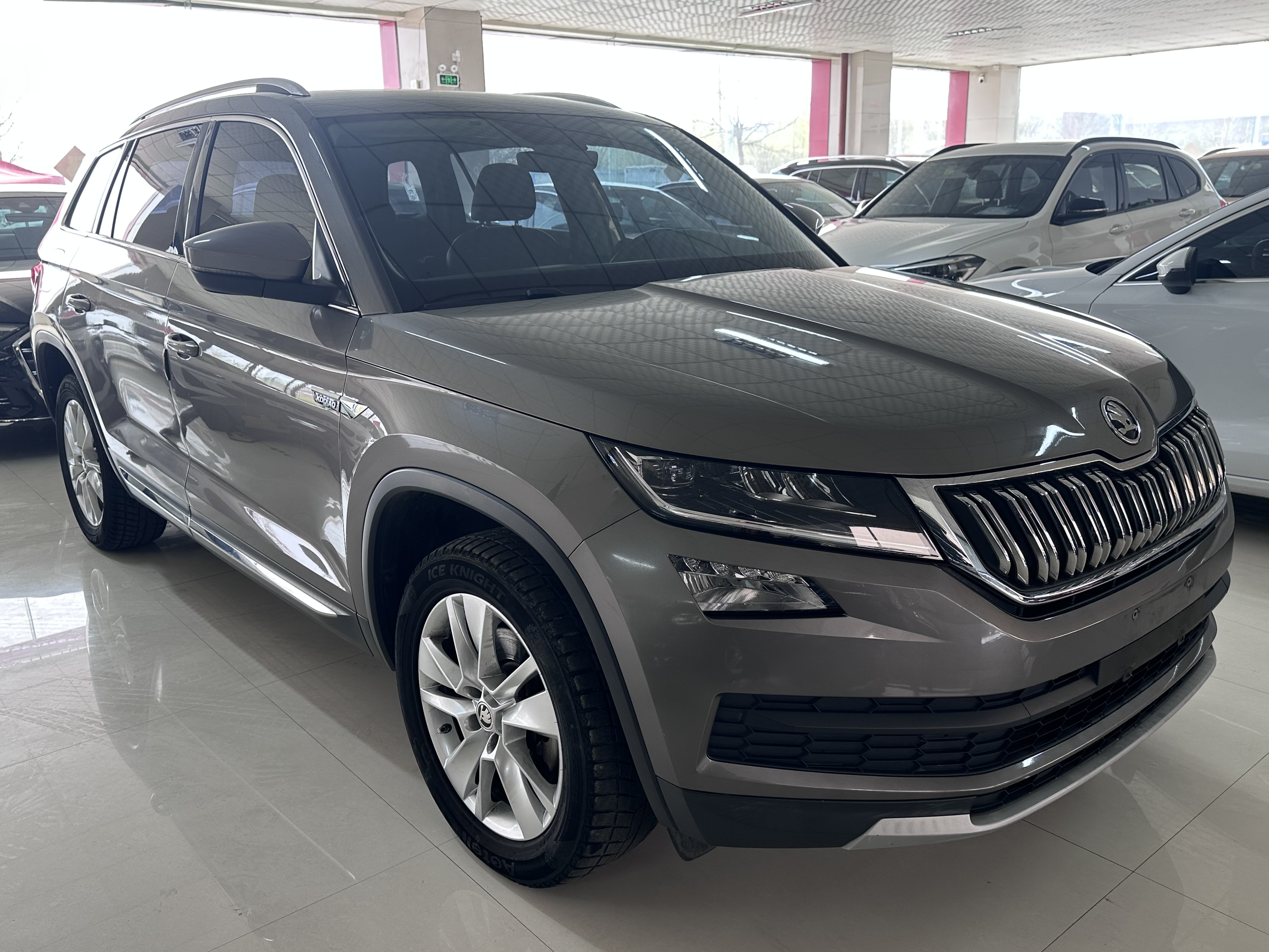 Skoda Kodiaq 2018 immagine di auto #2