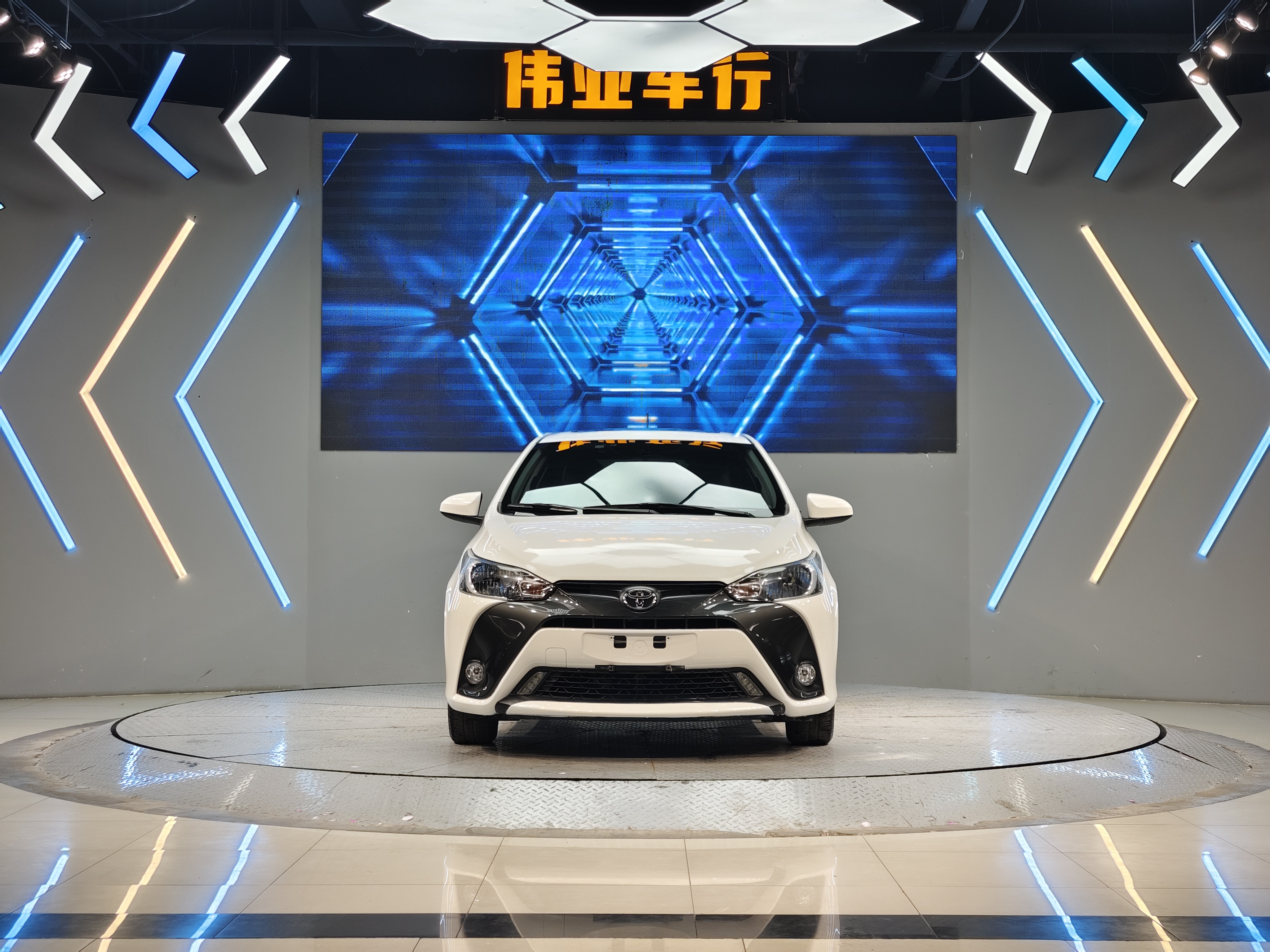 Yaris L Zhixuan 2016 #2 Yaris L Zhixuan 2016 car image #2