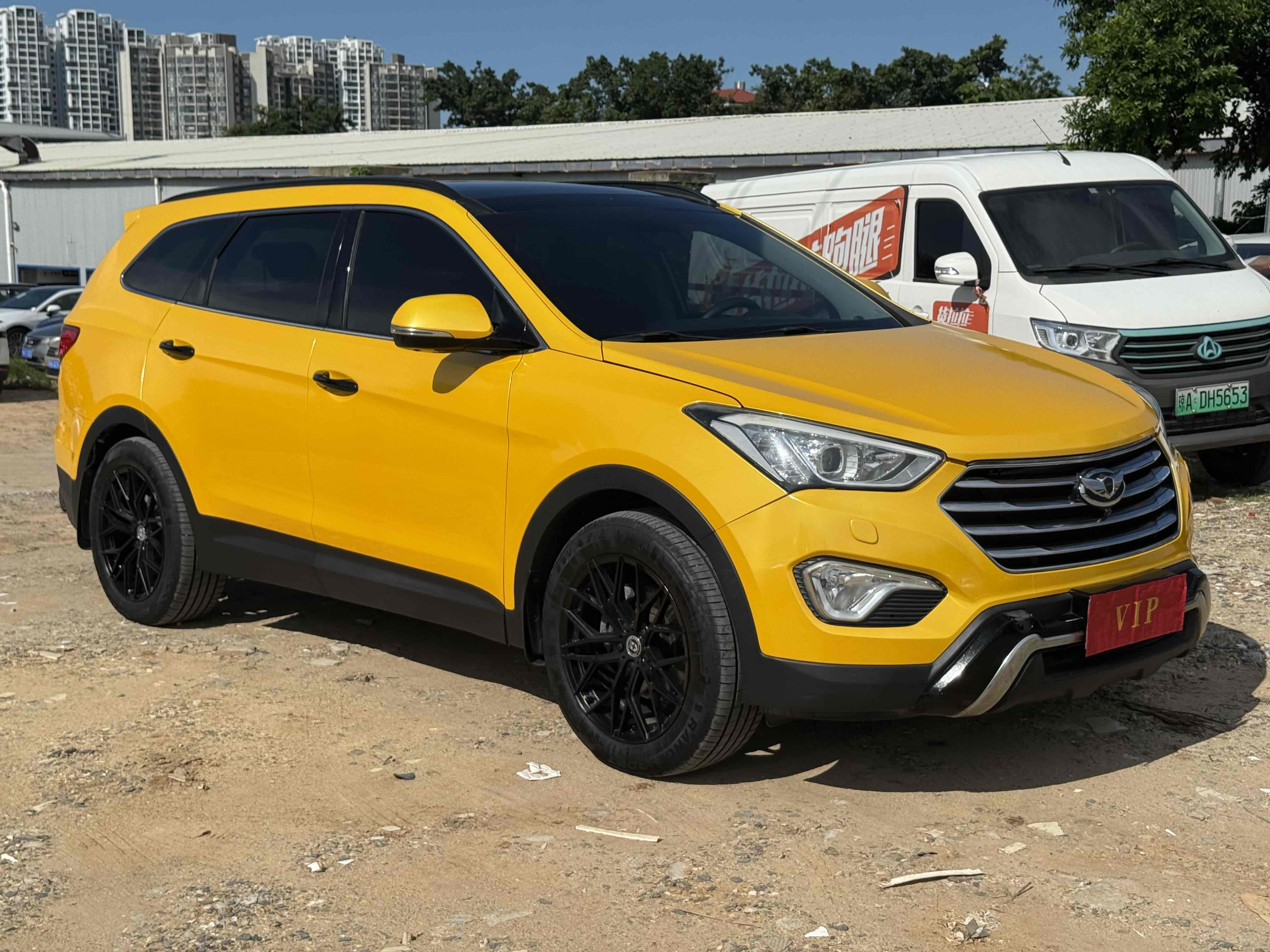 Hyundai Grand Santa Fe 2014 car image #2