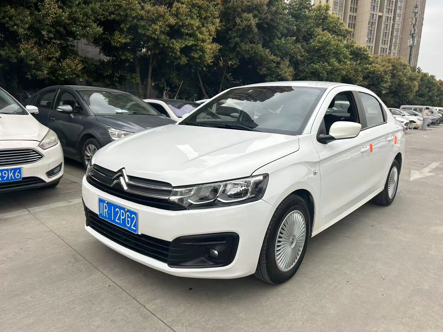 Citroen C-Elysée 2018 imagem de carro #2