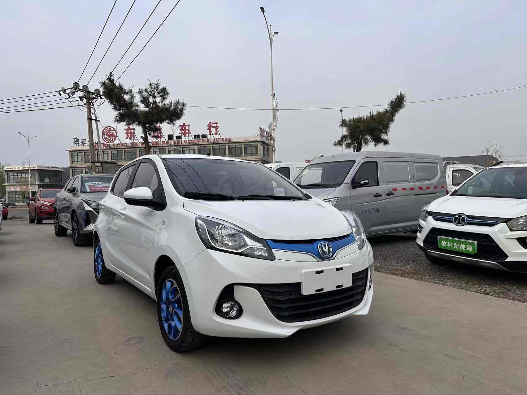 Changan BenBen EV 2018 car image #2