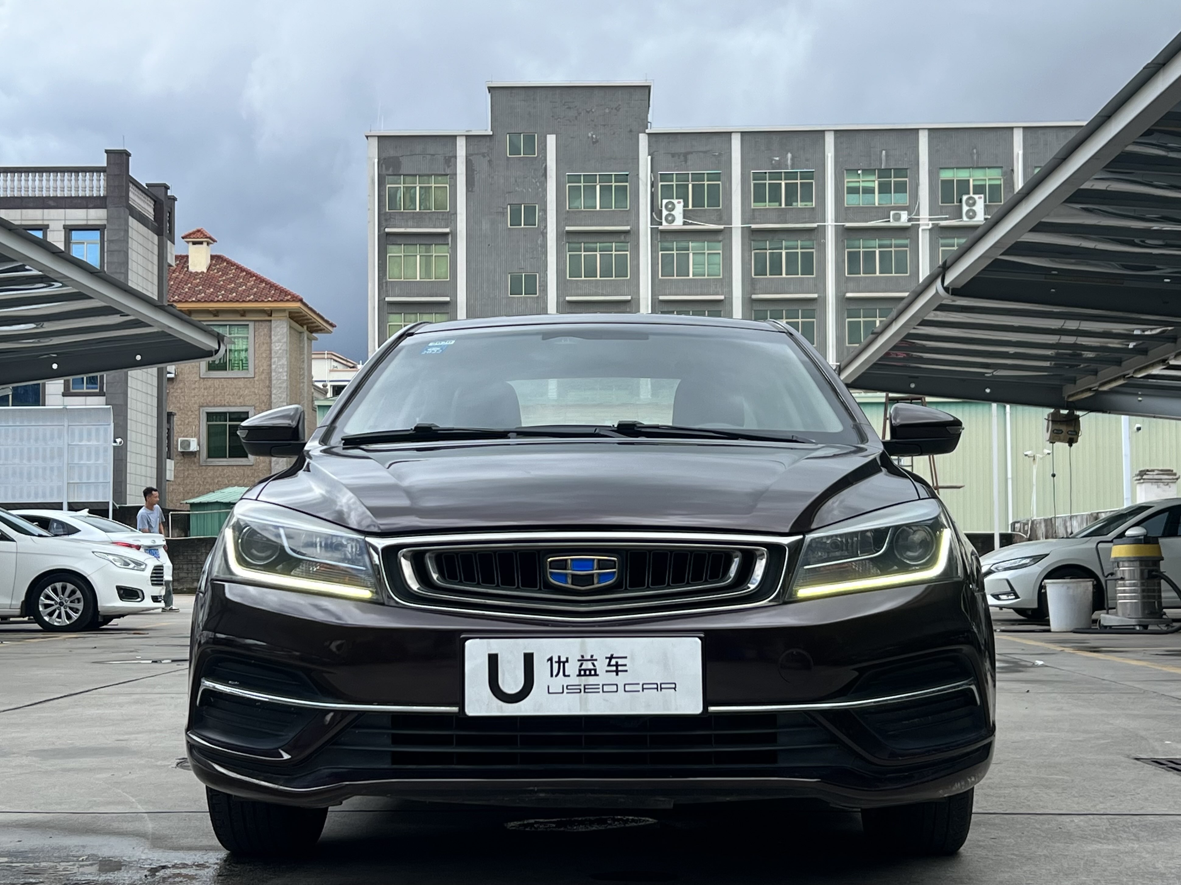 GEELY Emgrand 2018 car image #2