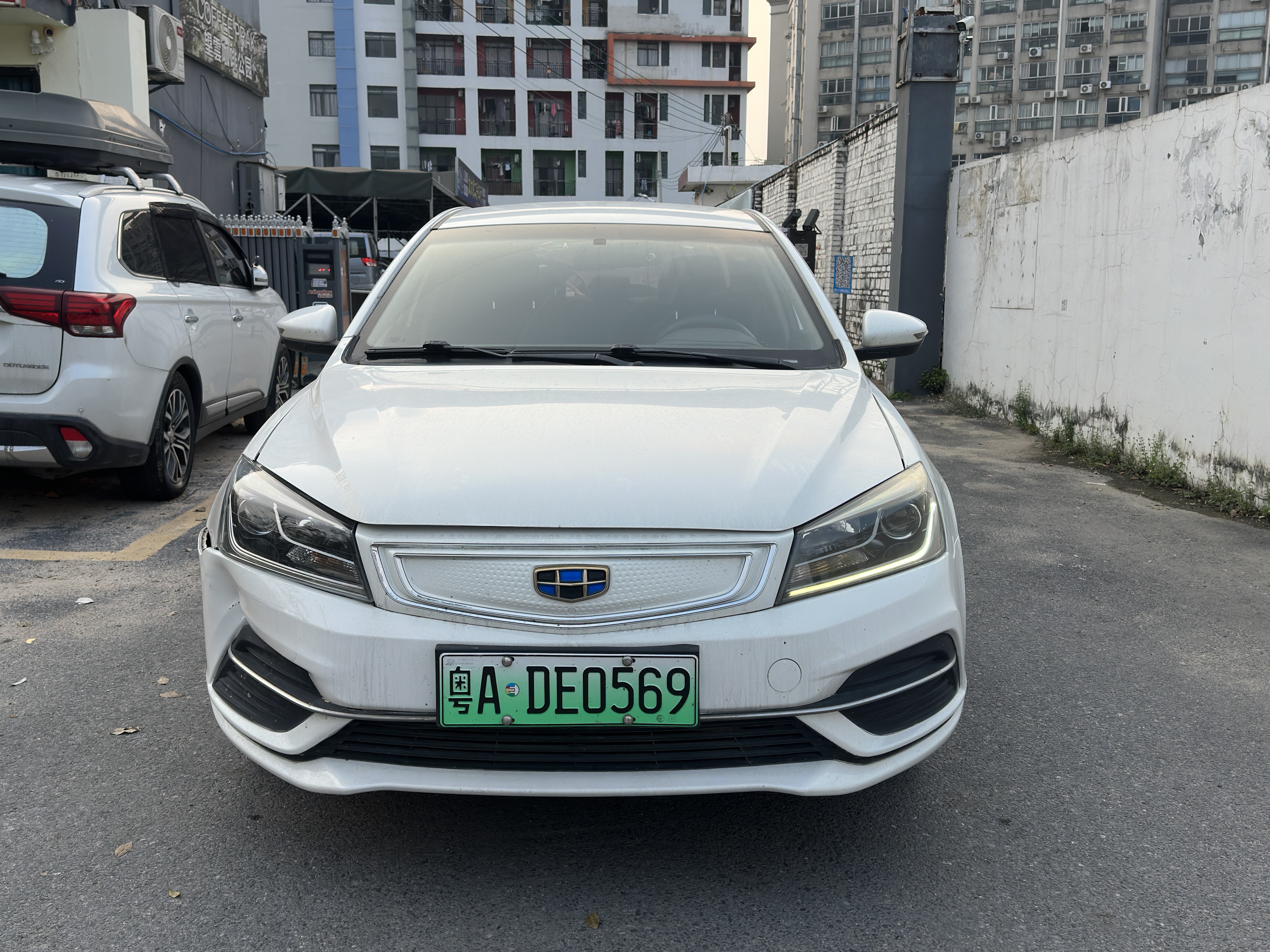 GEELY Emgrand New Energy 2018 car image #2