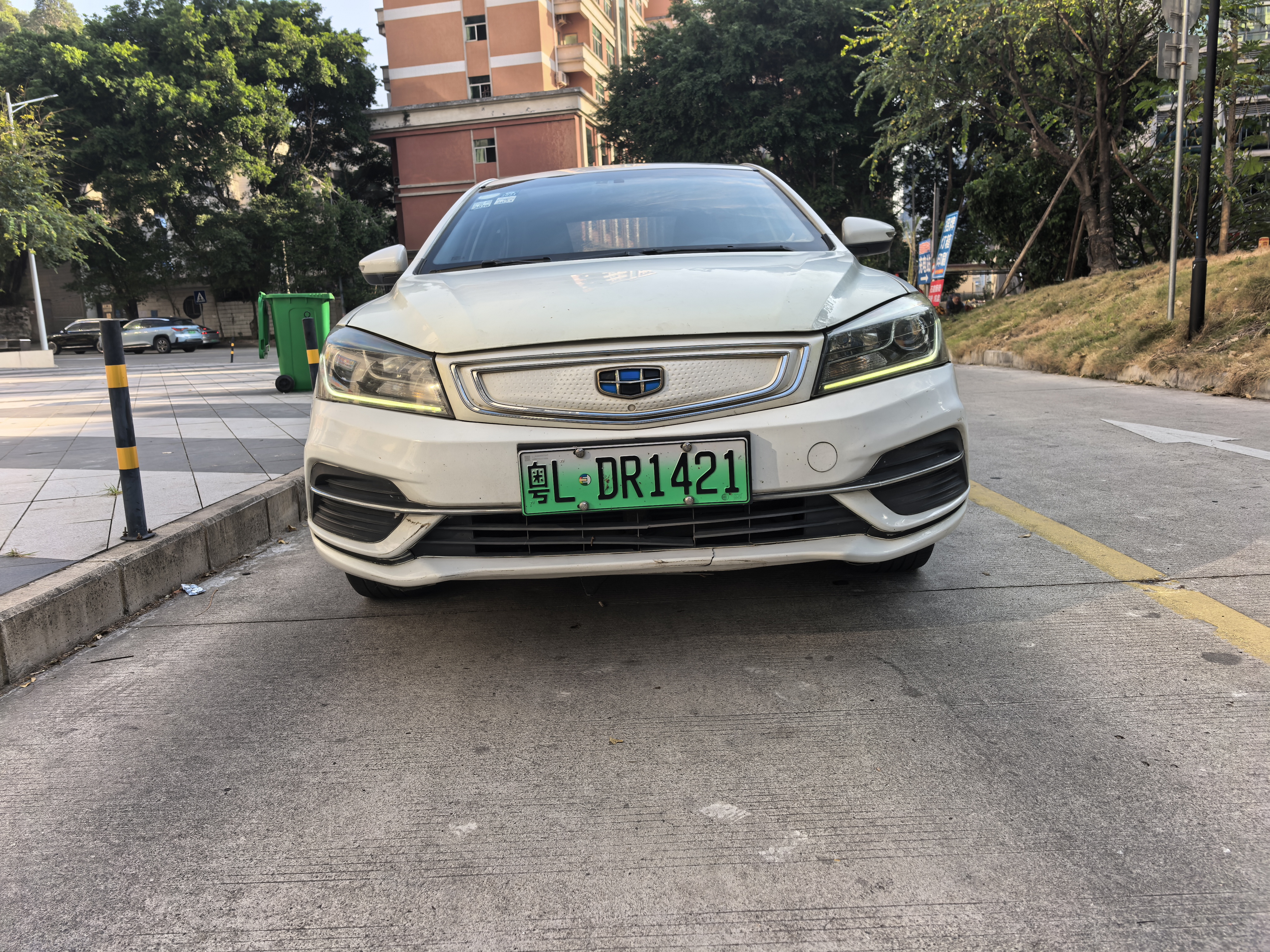 GEELY Emgrand New Energy 2018 #2 GEELY Emgrand New Energy 2018 car image #2