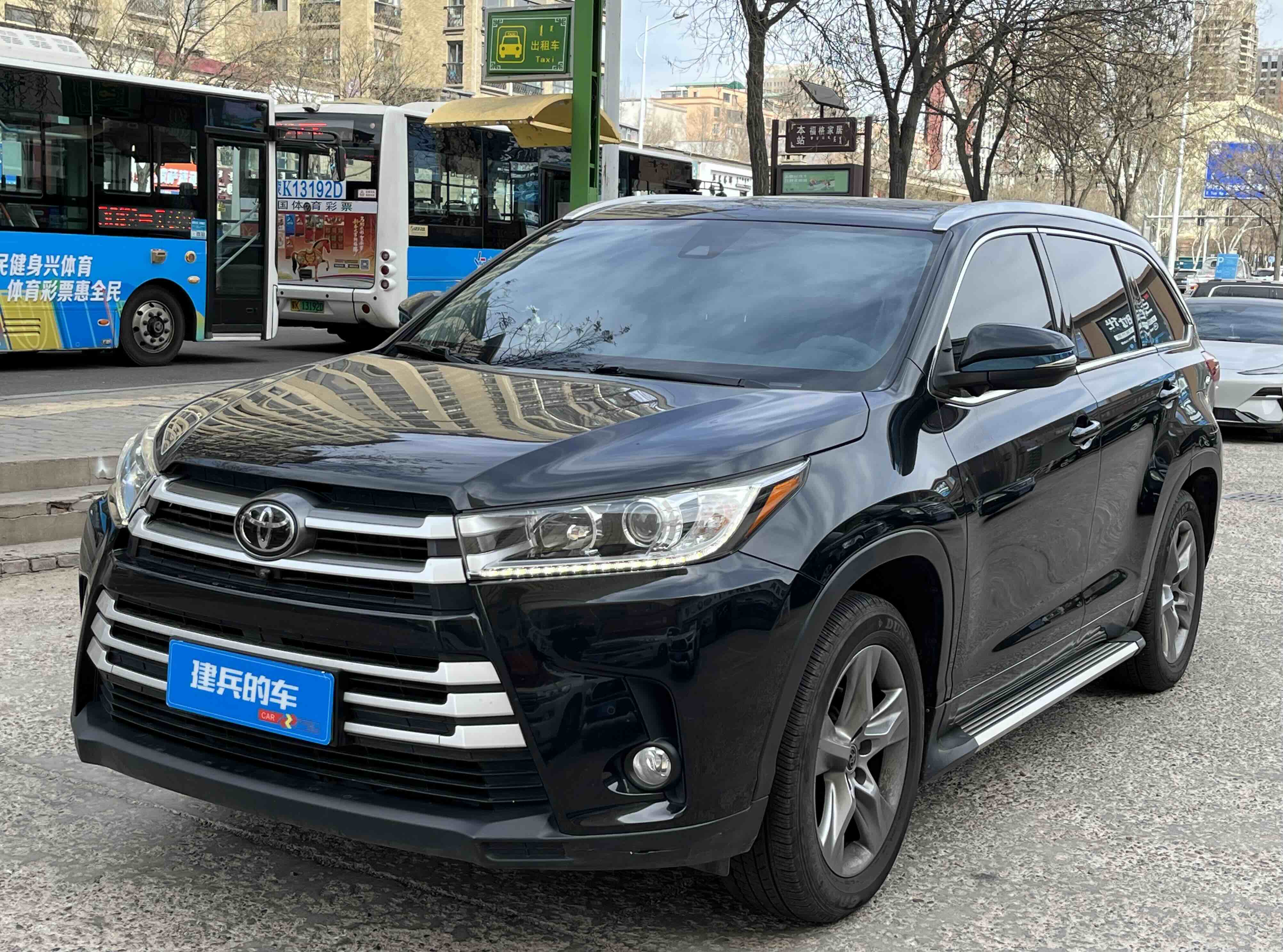 Toyota Highlander 2018 car image #2