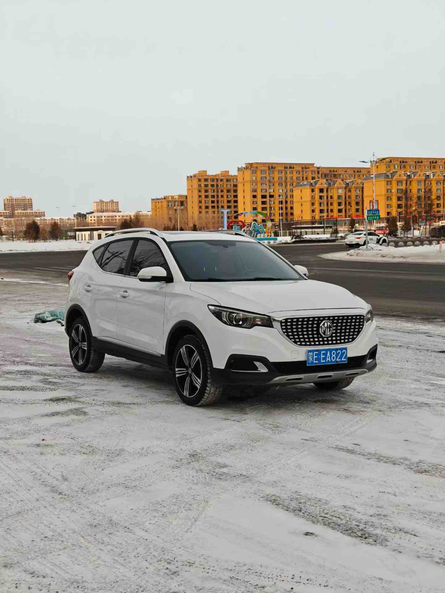 MG ZS 2020 car image #2