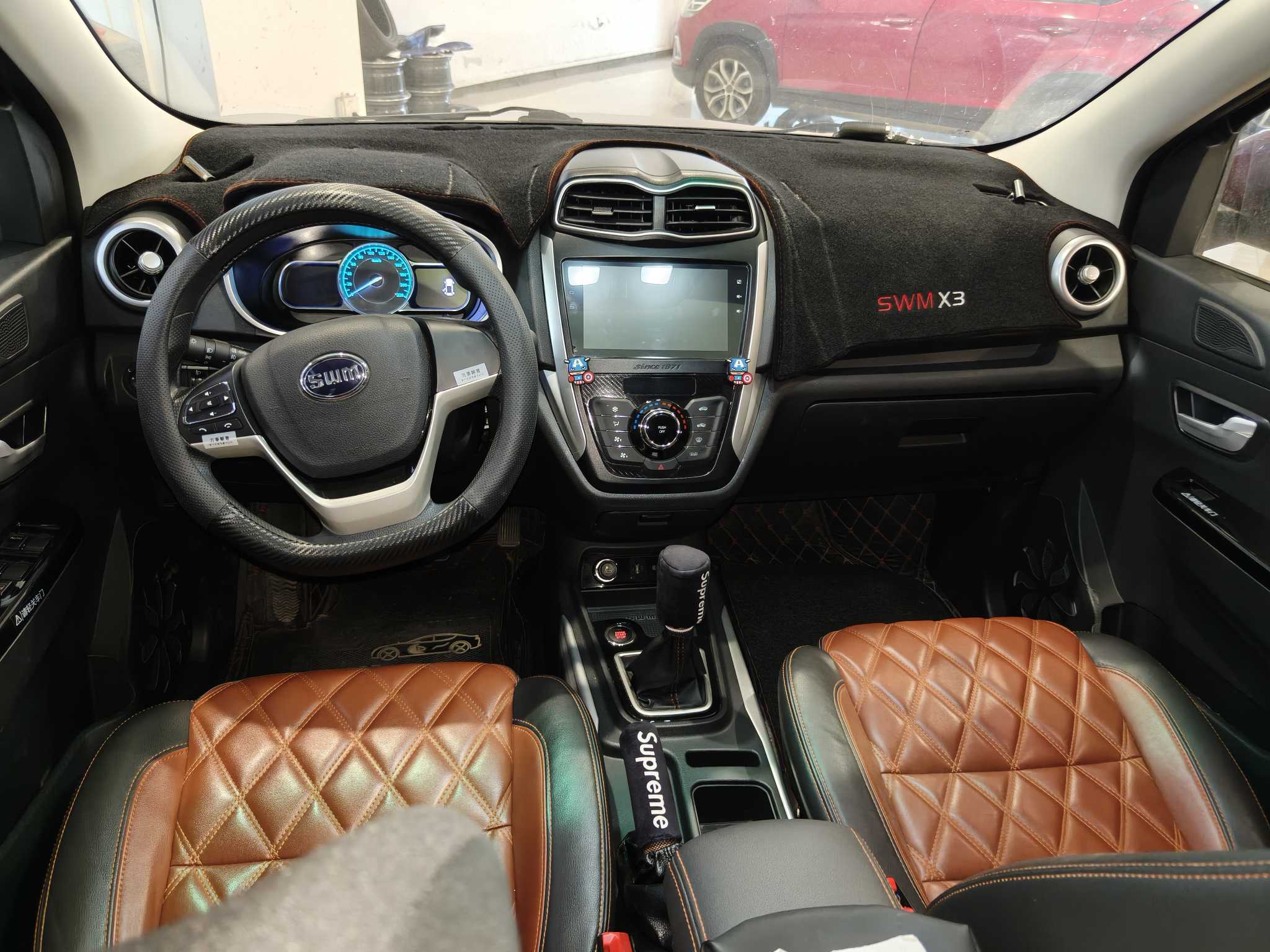 SWM斯威汽车 SWM斯威X3 2019 汽车图片 #2
