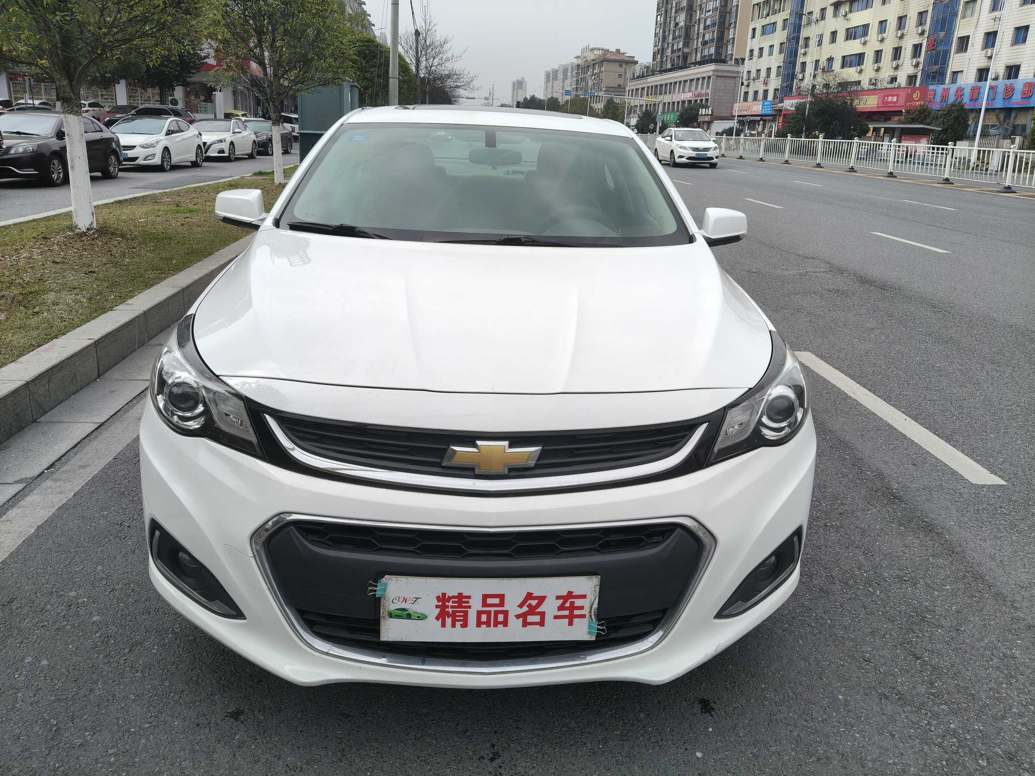 Chevrolet Malibu 2019 car image #2