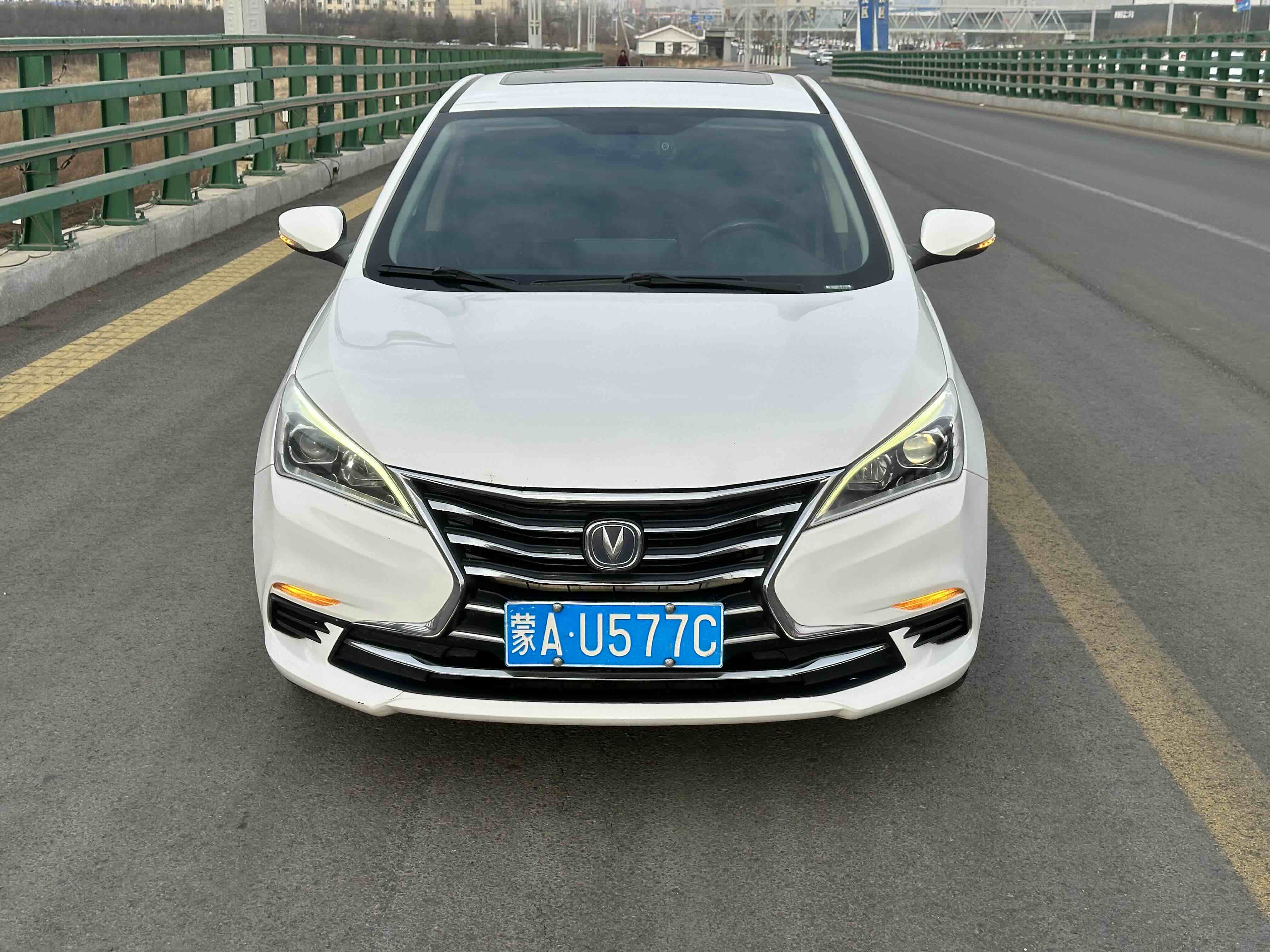Changan Eado DT 2018 صورة سيارة #2