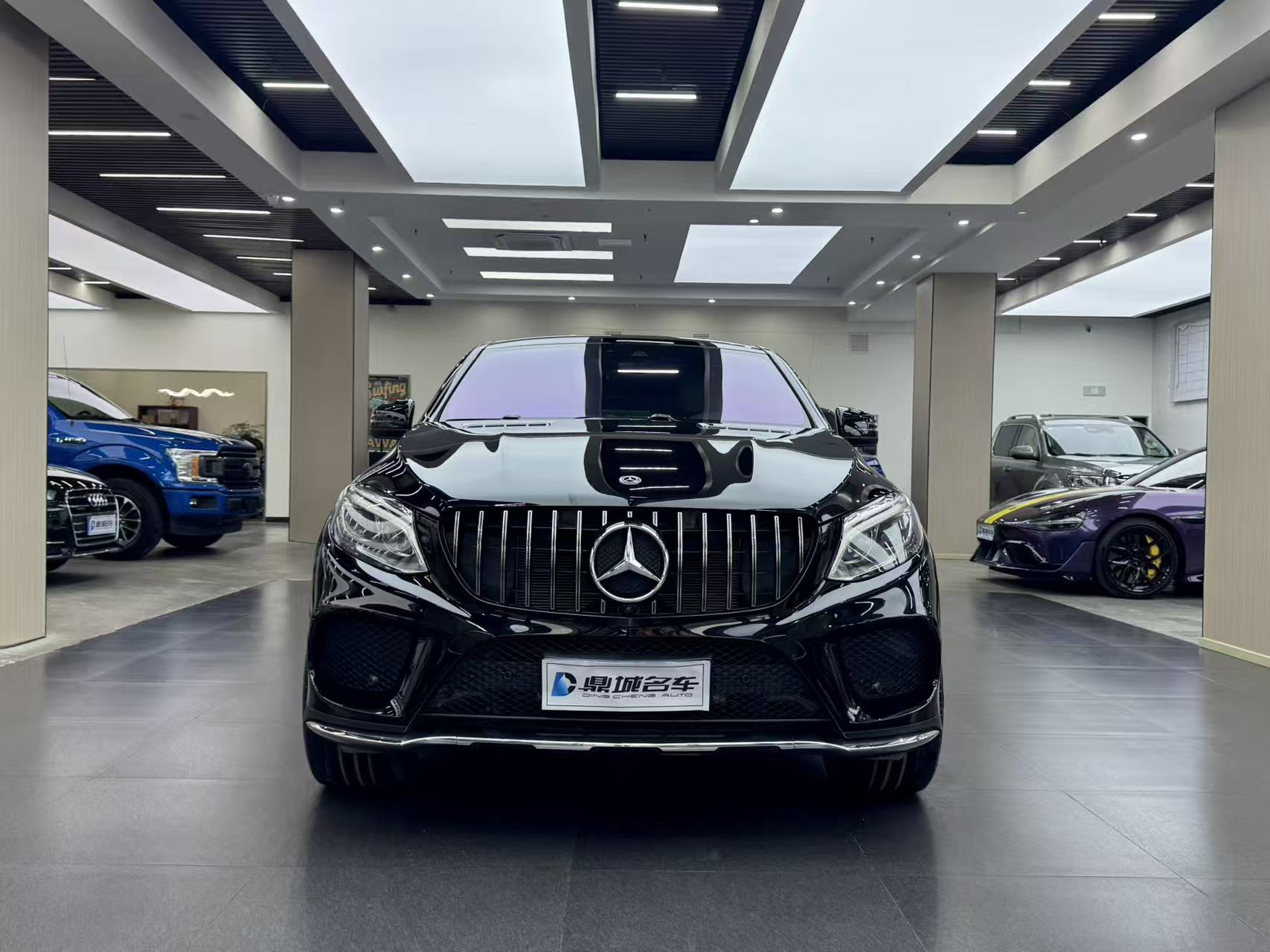 Mercedes-Benz GLE Coupe 2019 #2 Mercedes-Benz GLE Coupe 2019 car image #2