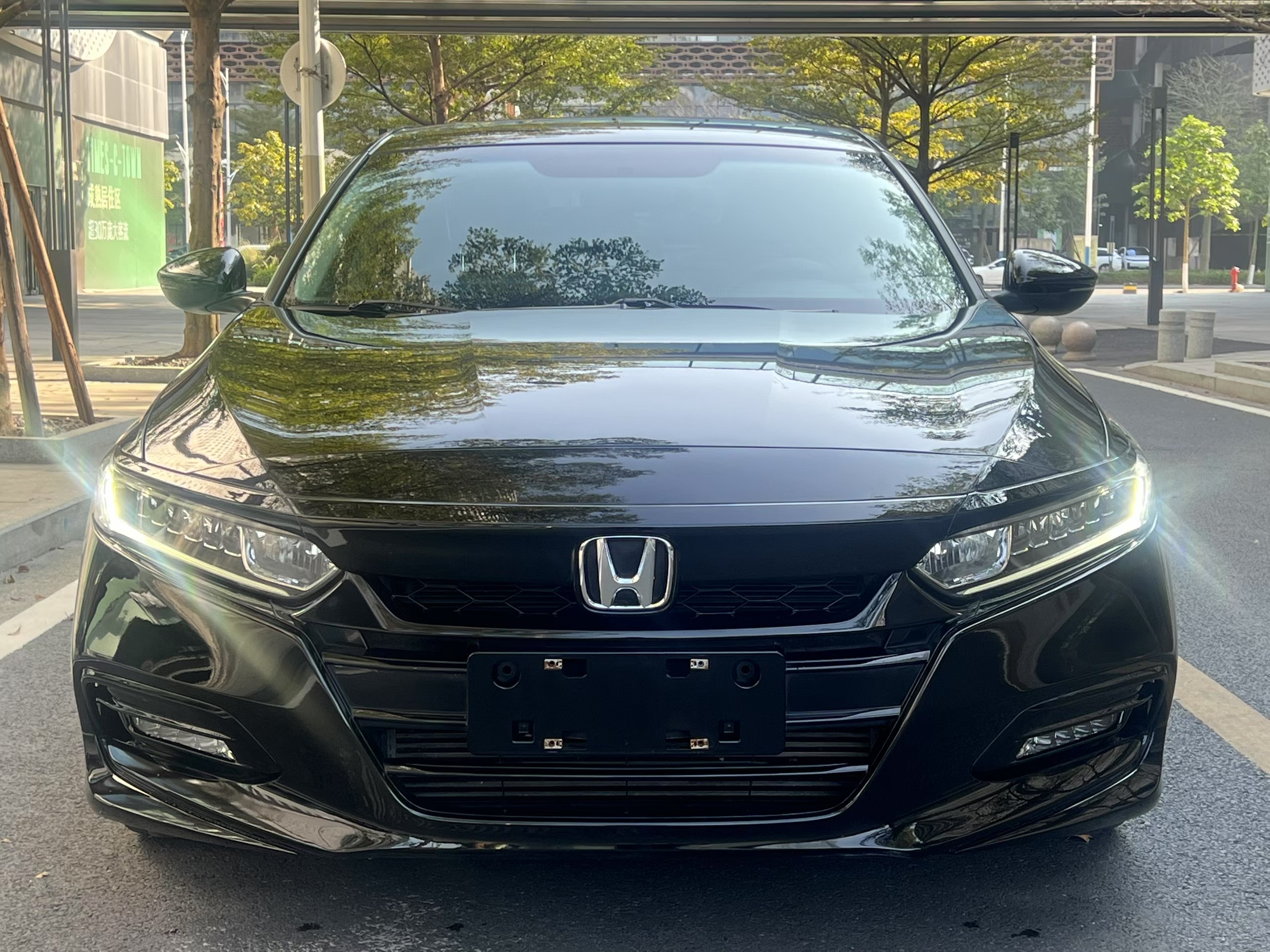 Honda Accord 2019 صورة سيارة #2