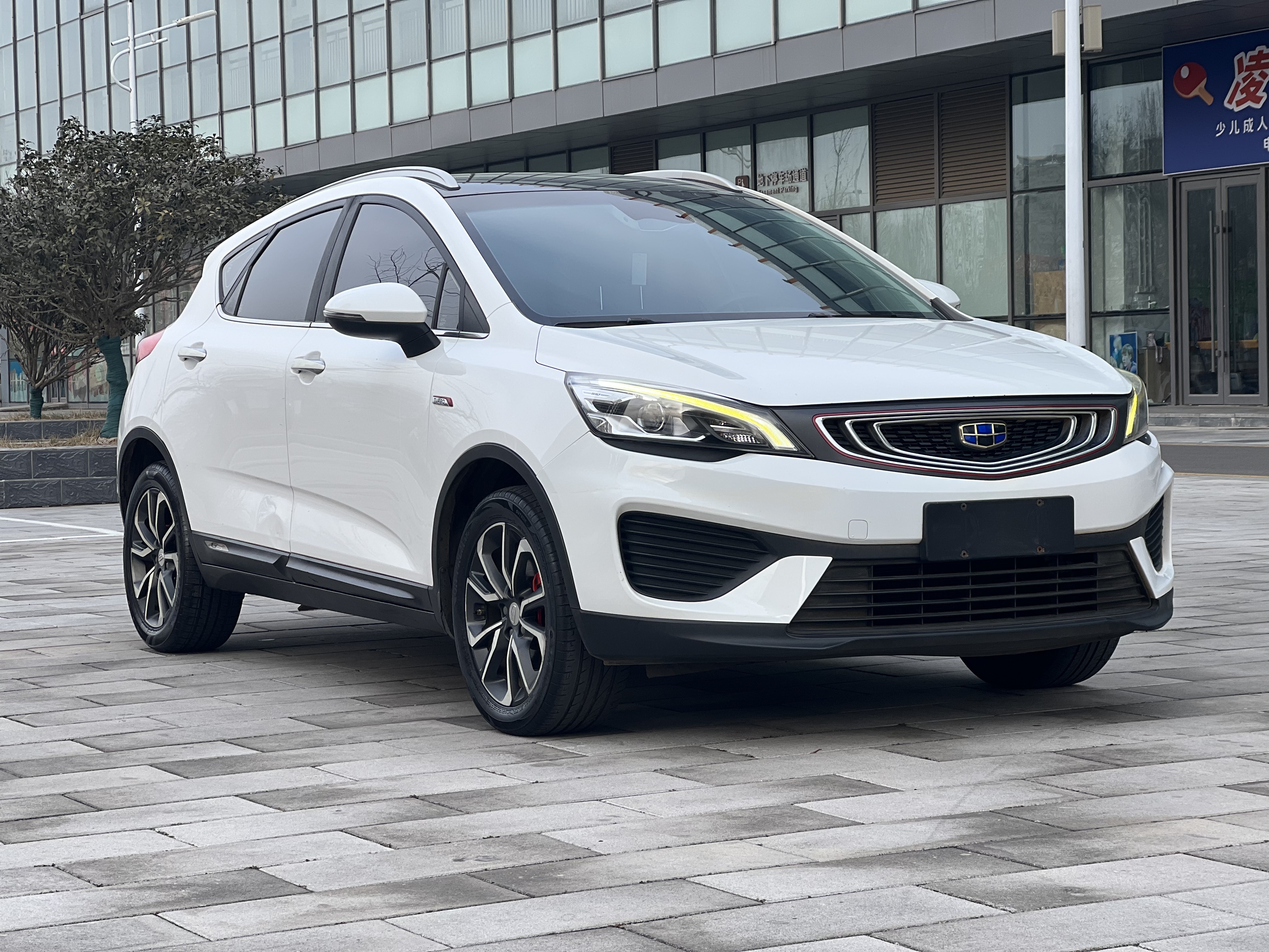 GEELY Emgrand GS 2018 #2 GEELY Emgrand GS 2018 car image #2