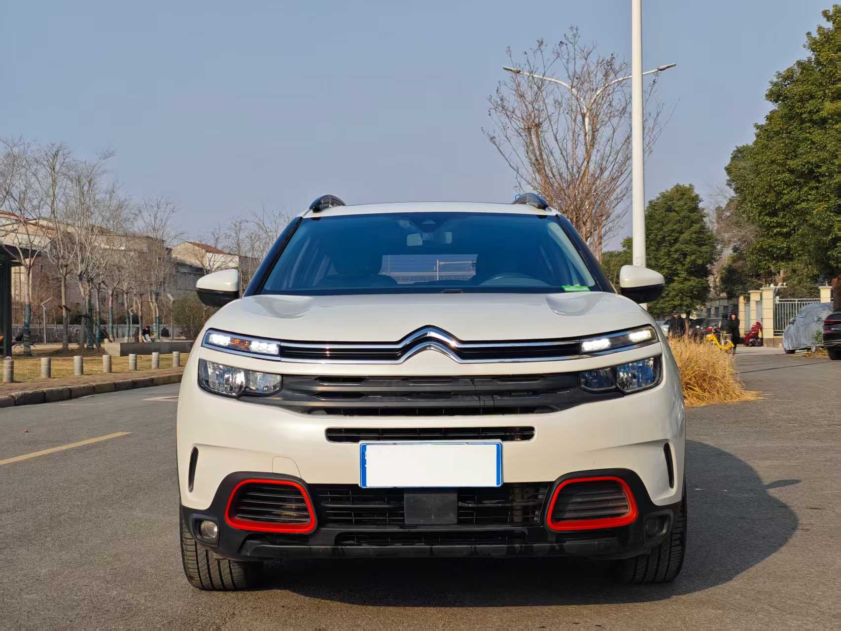 Citroen C5 AIRCROSS 2018 car image #2