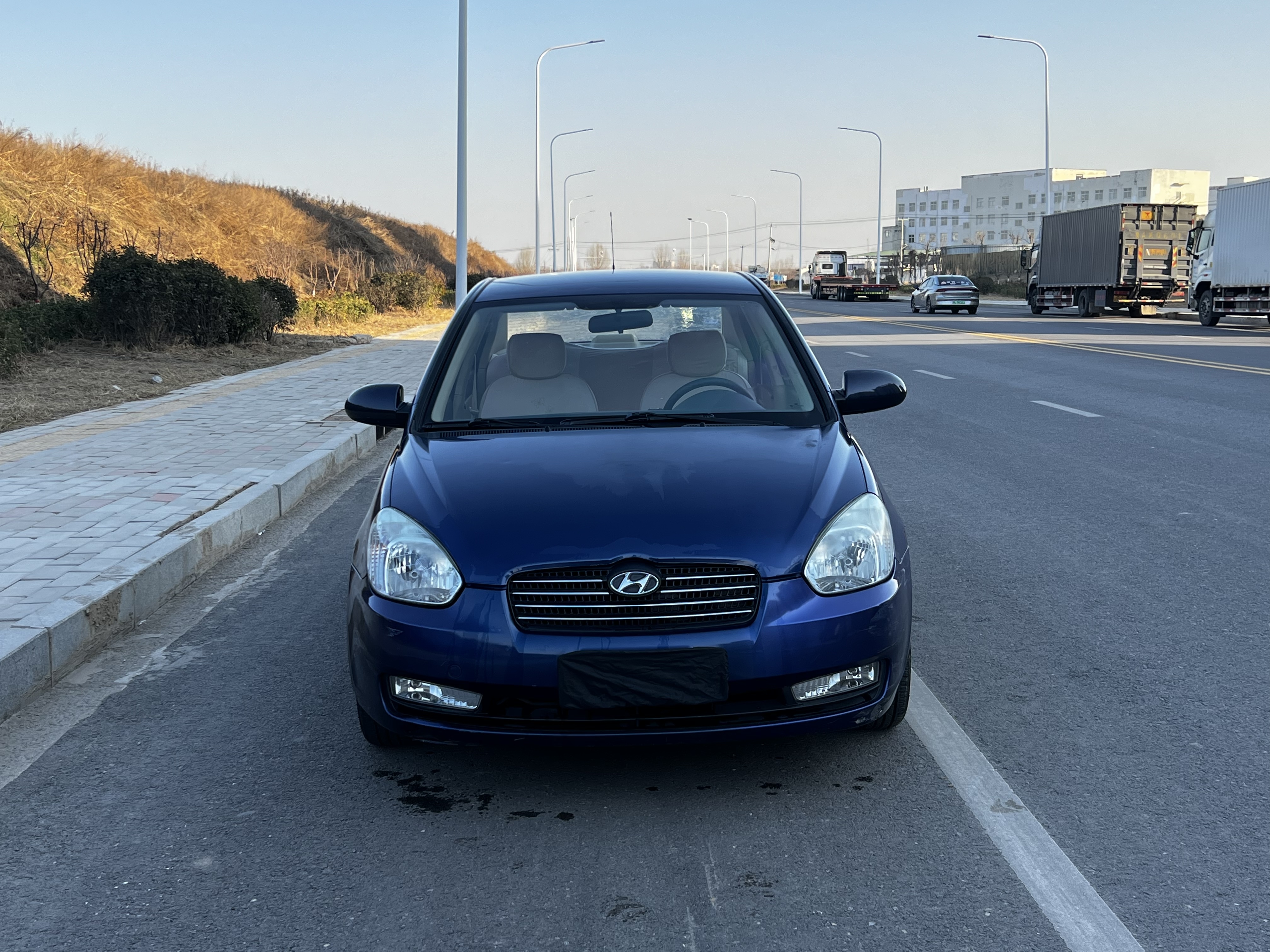 Hyundai Accent 2009 car image #2