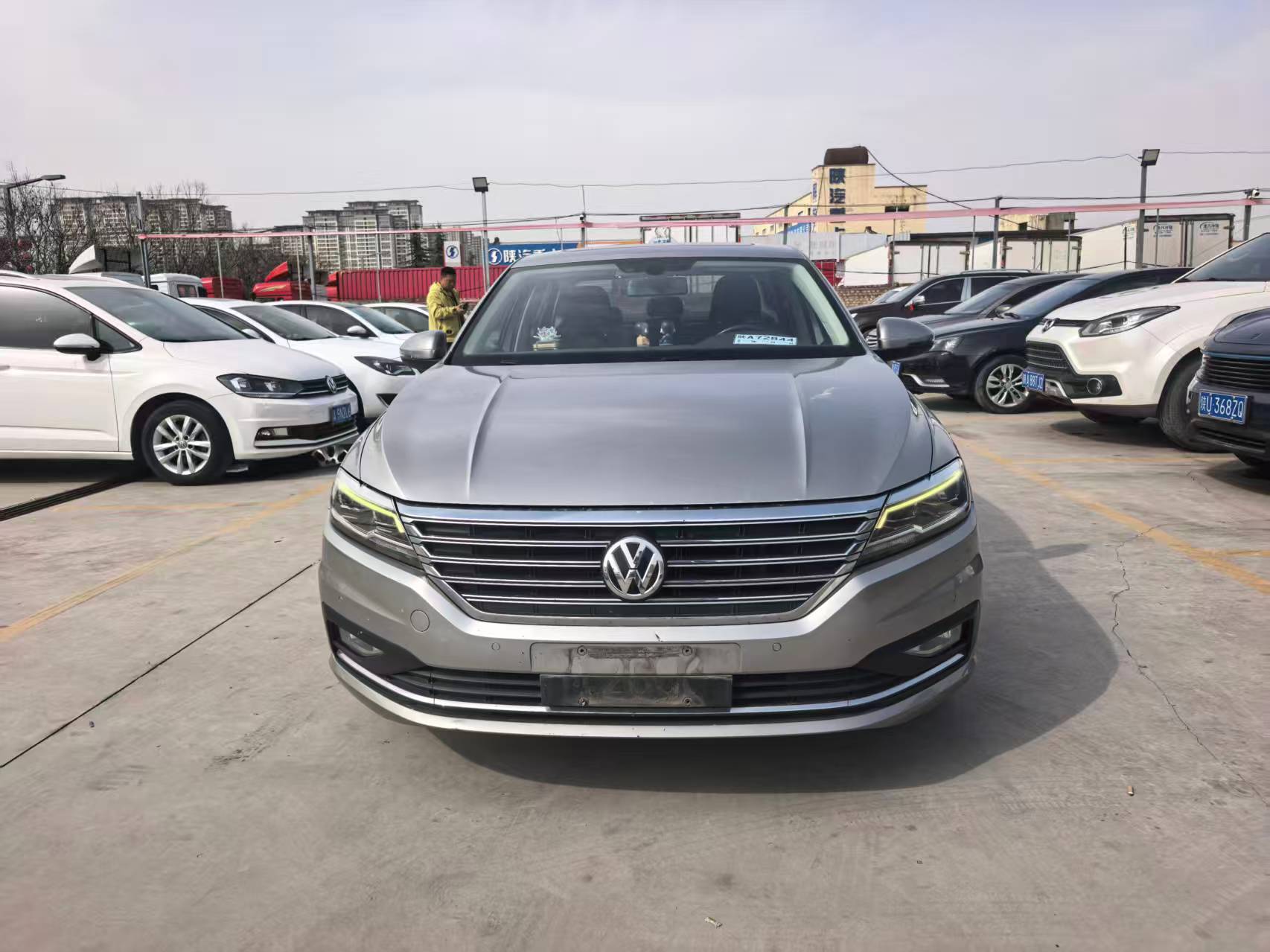 Volkswagen Lavida 2019 car image #2