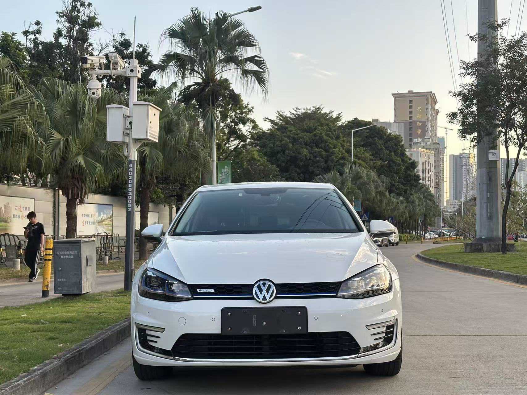 Volkswagen Golf New Energy (Imported) 2018 صورة سيارة #2