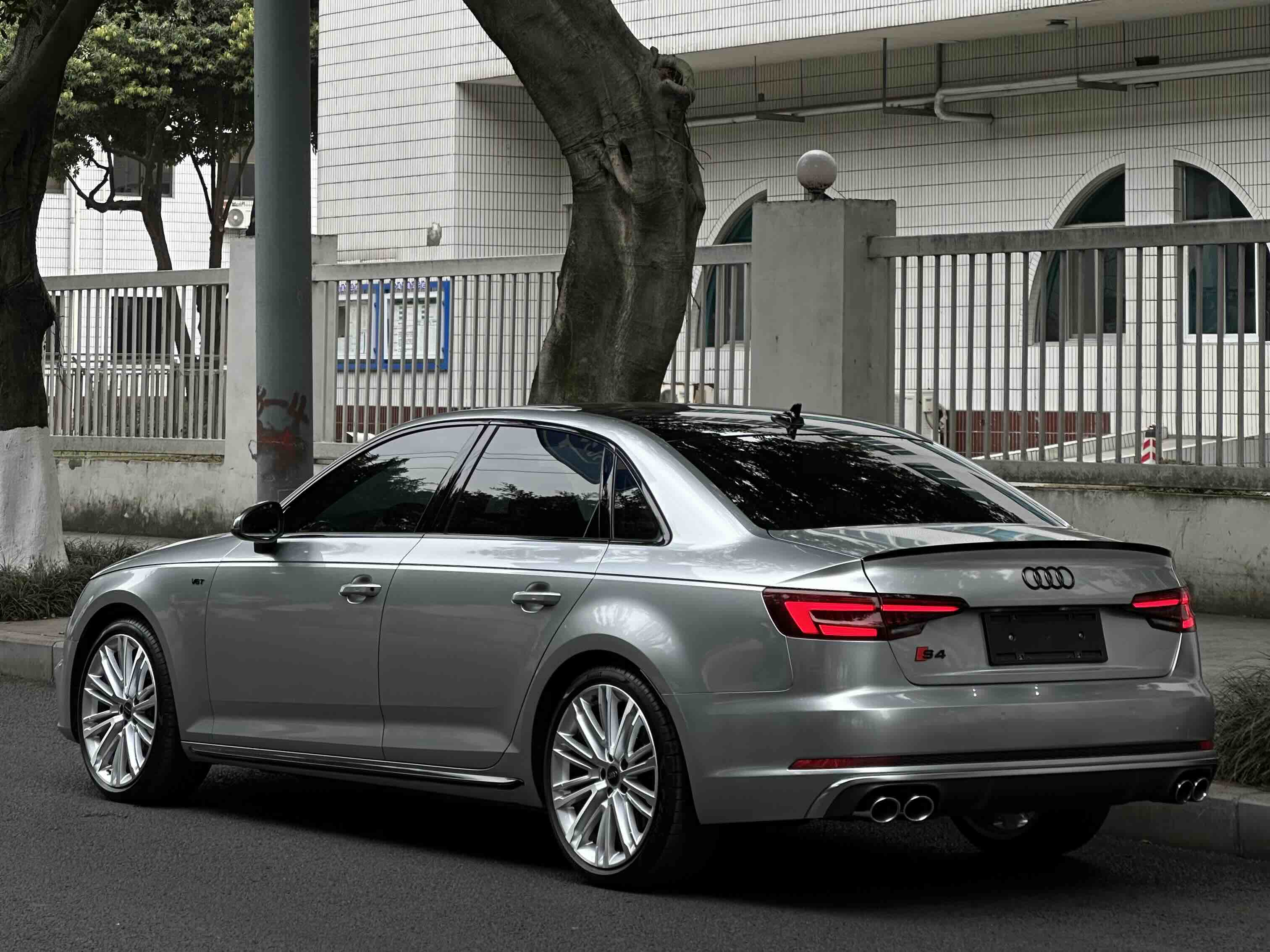 奥迪 奥迪S4 2018 汽车图片 #2