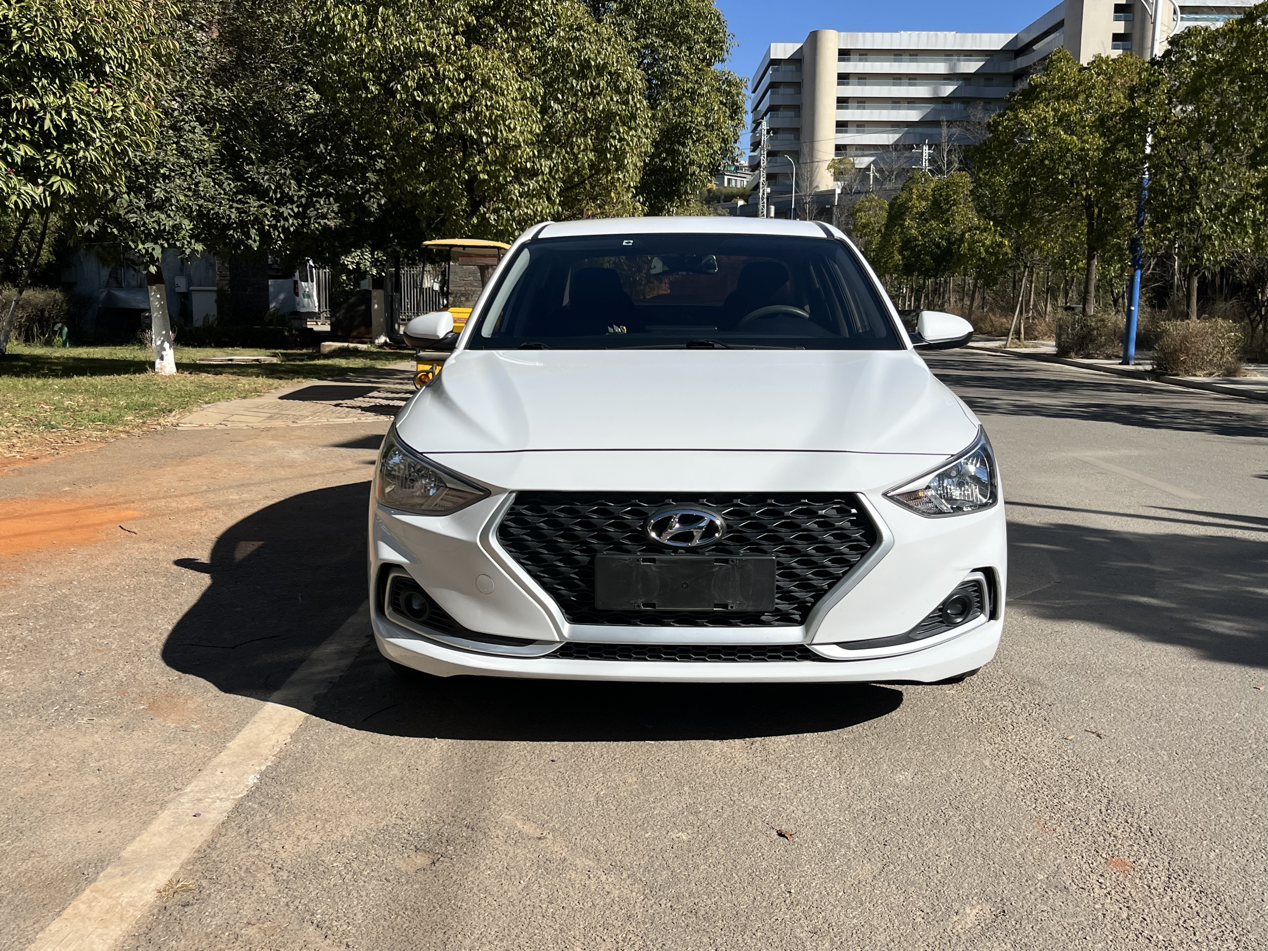 Hyundai Elantra HD 2019 car image #2