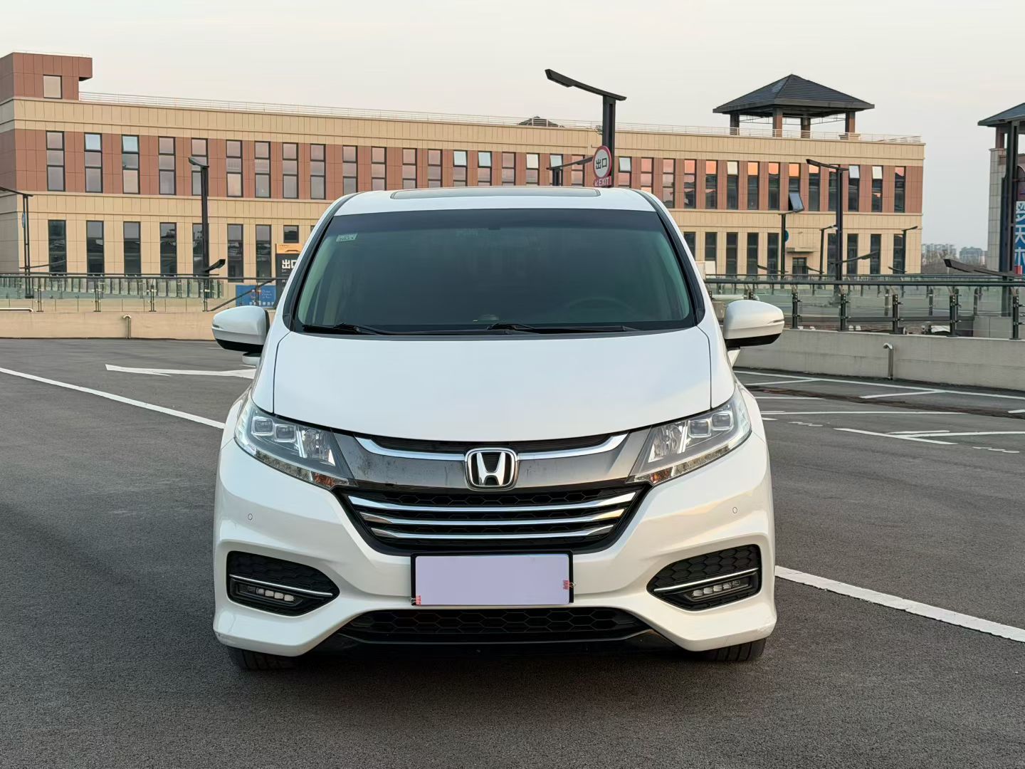 Honda ODYSSEY 2019 #2 Honda ODYSSEY 2019 car image #2