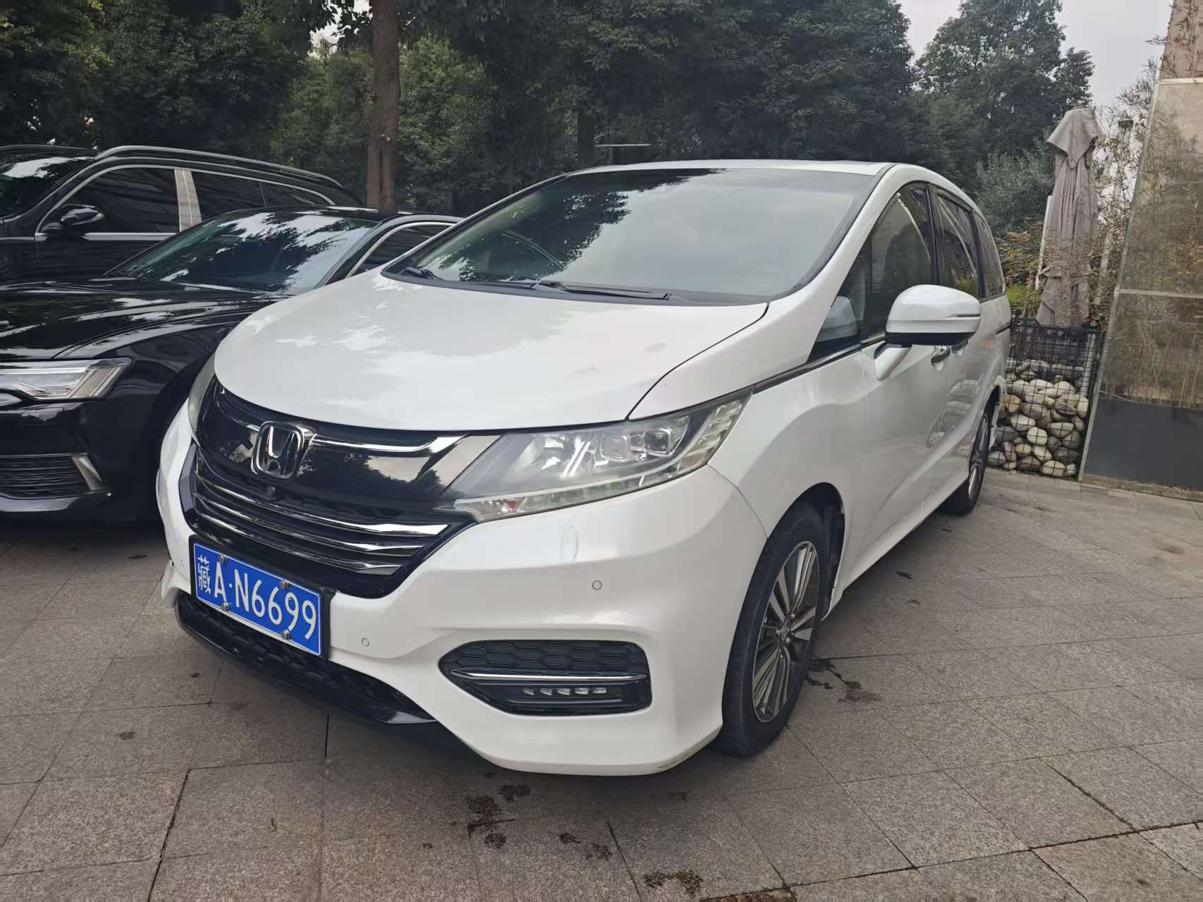 Honda ODYSSEY 2019 #2 Honda ODYSSEY 2019 car image #2