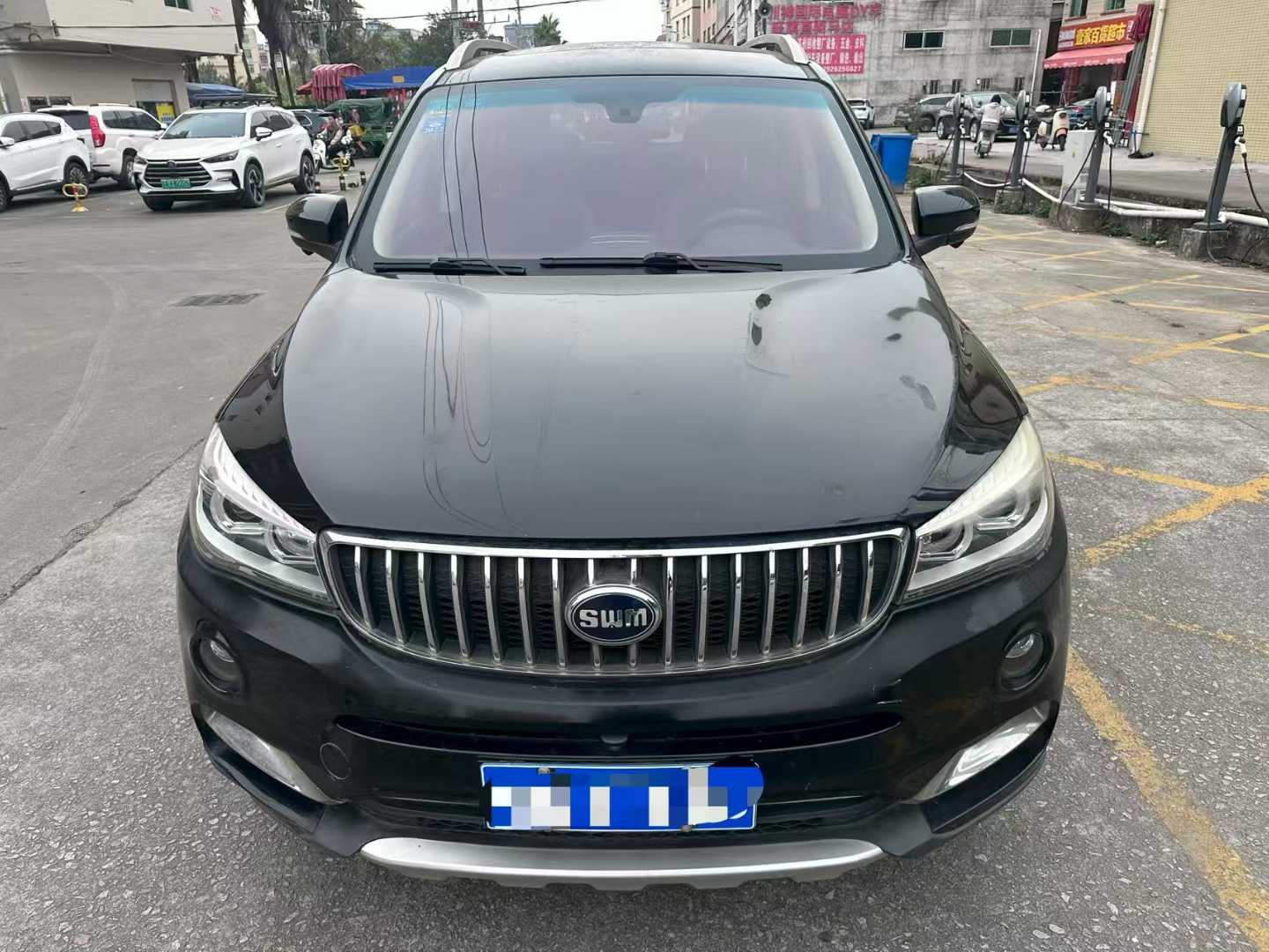 SWM X7 2018 #2 SWM X7 2018 car image #2