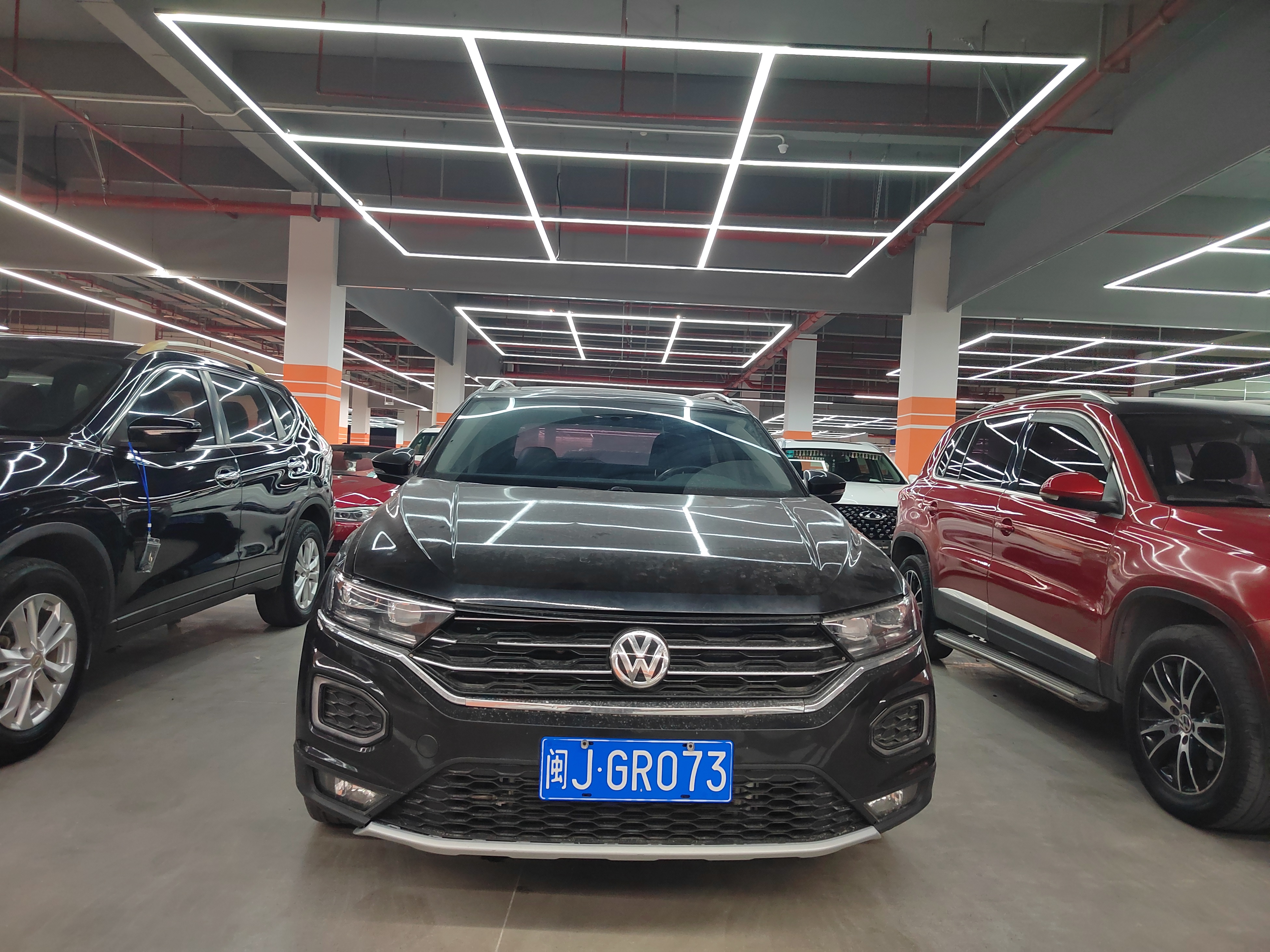 T-Roc 2019 #2 T-Roc 2019 car image #2