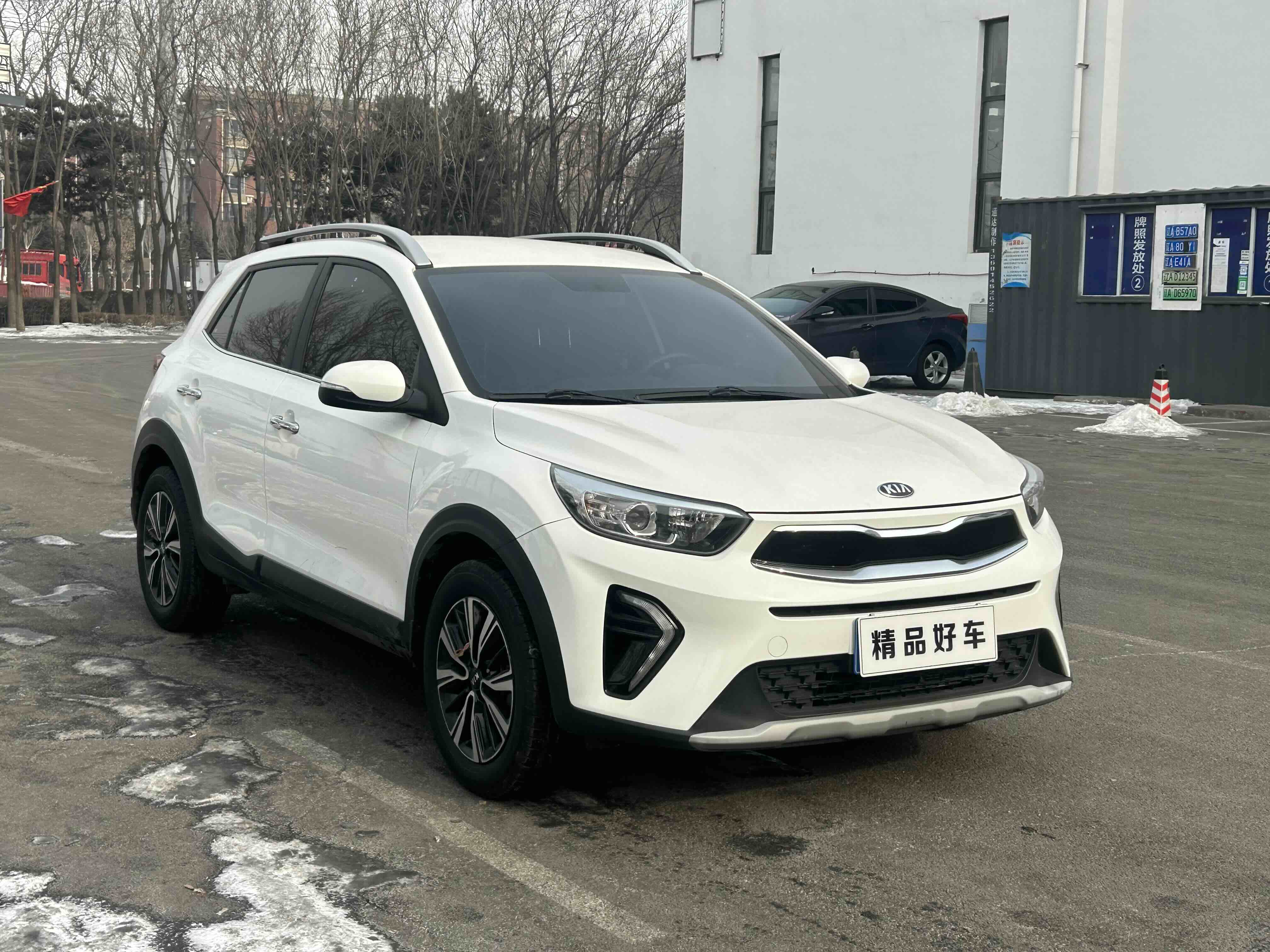Kia KX1 2019 car image #2