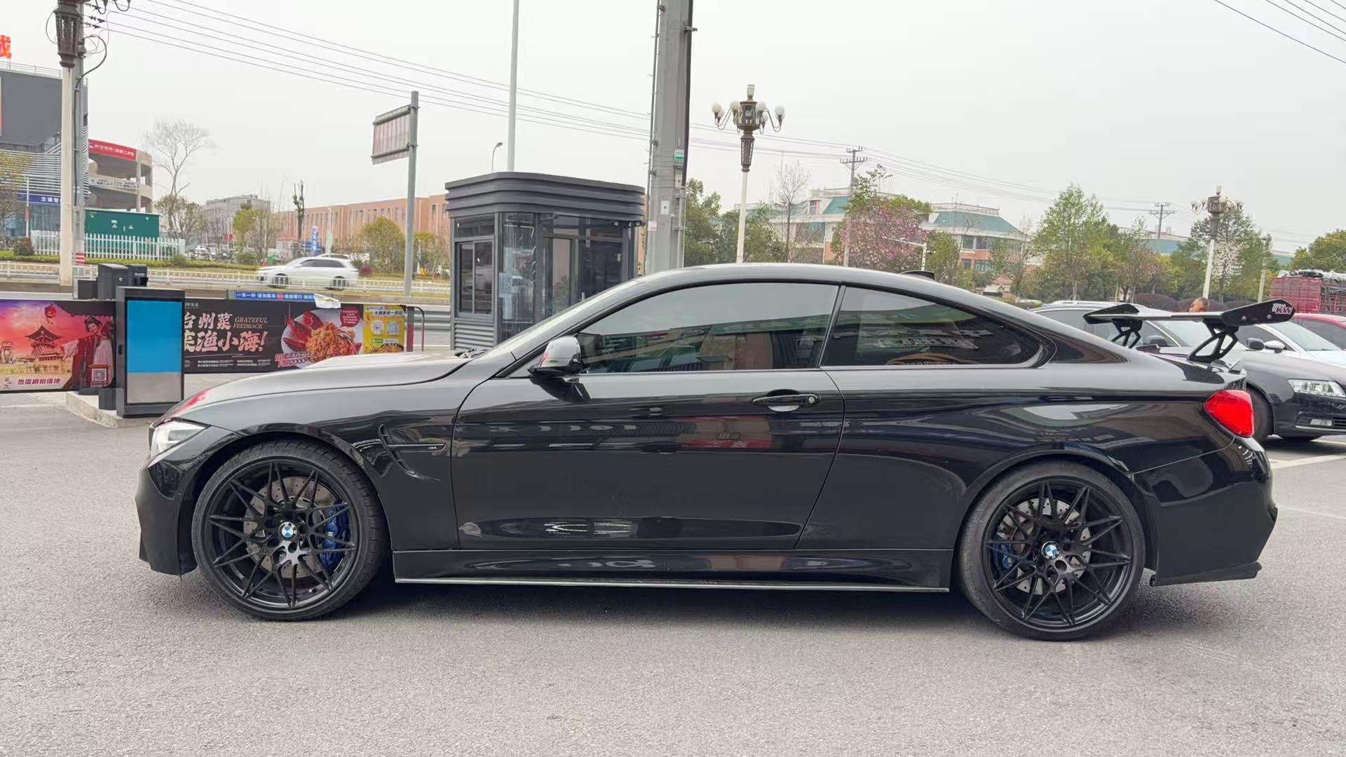 BMW M4 2019 immagine di auto #2