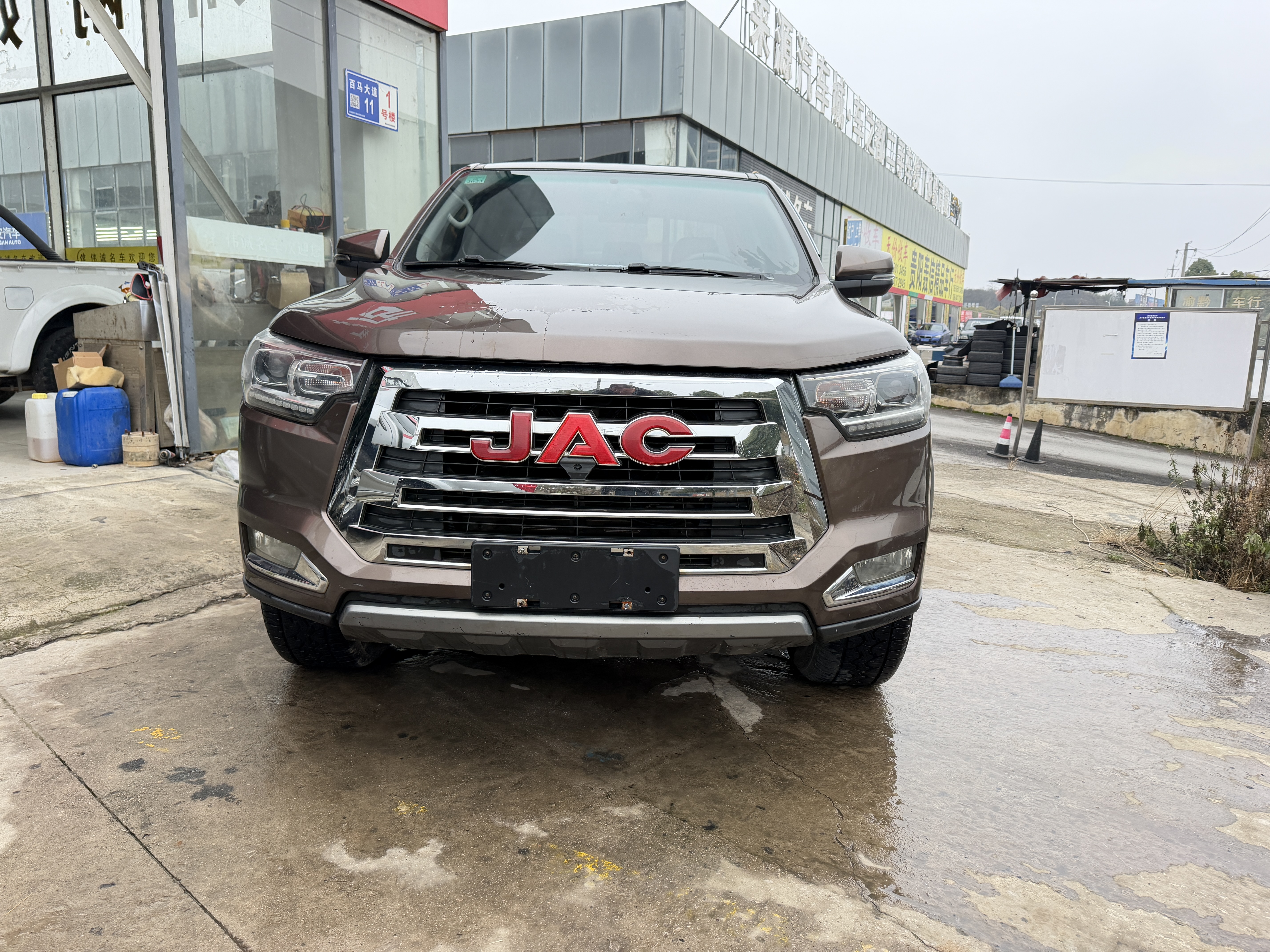 JAC 2019 #2 JAC 2019 car image #2