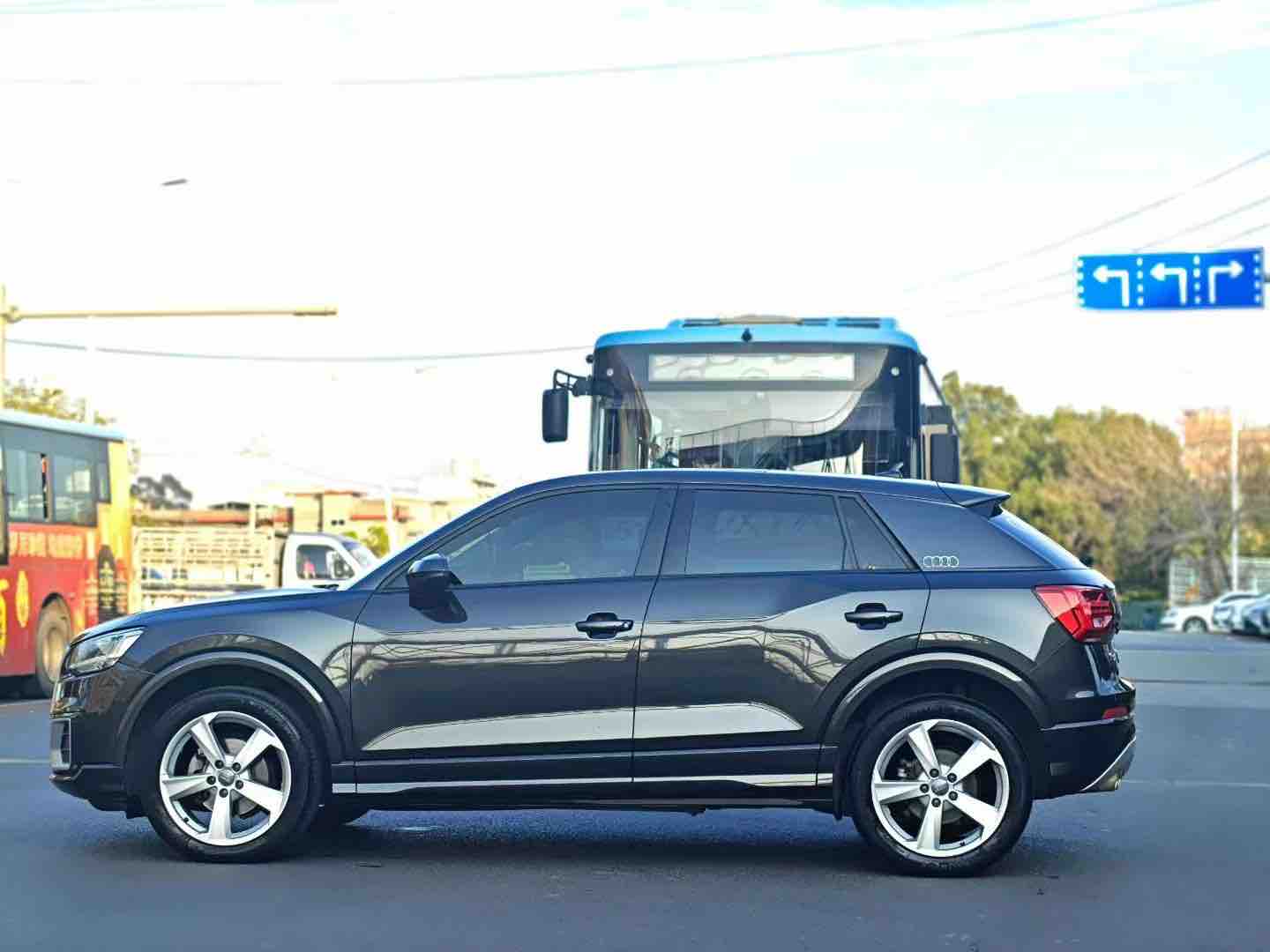 Q2L 2020 #2 Q2L 2020 car image #2