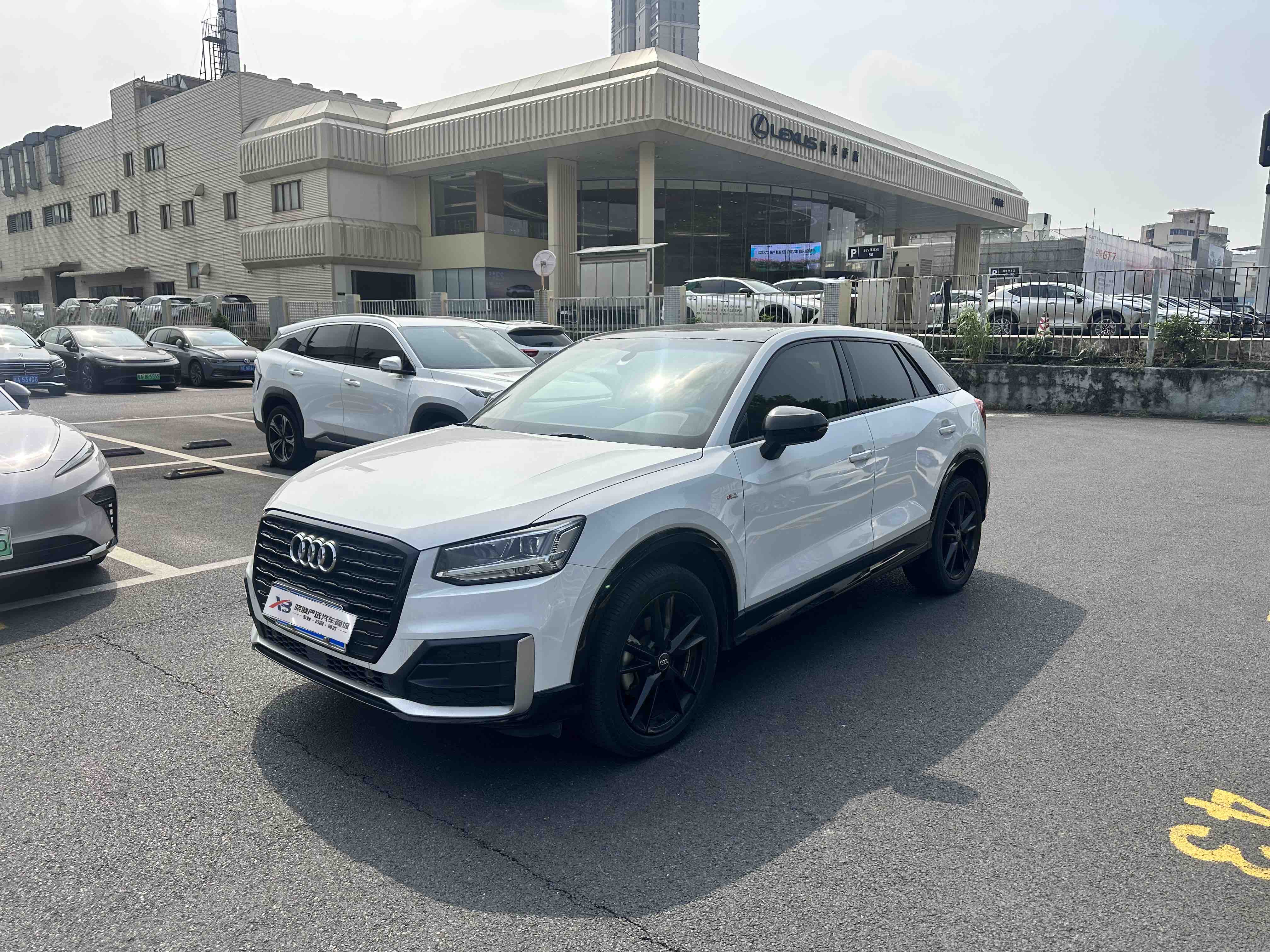 Q2L 2019 car image #2