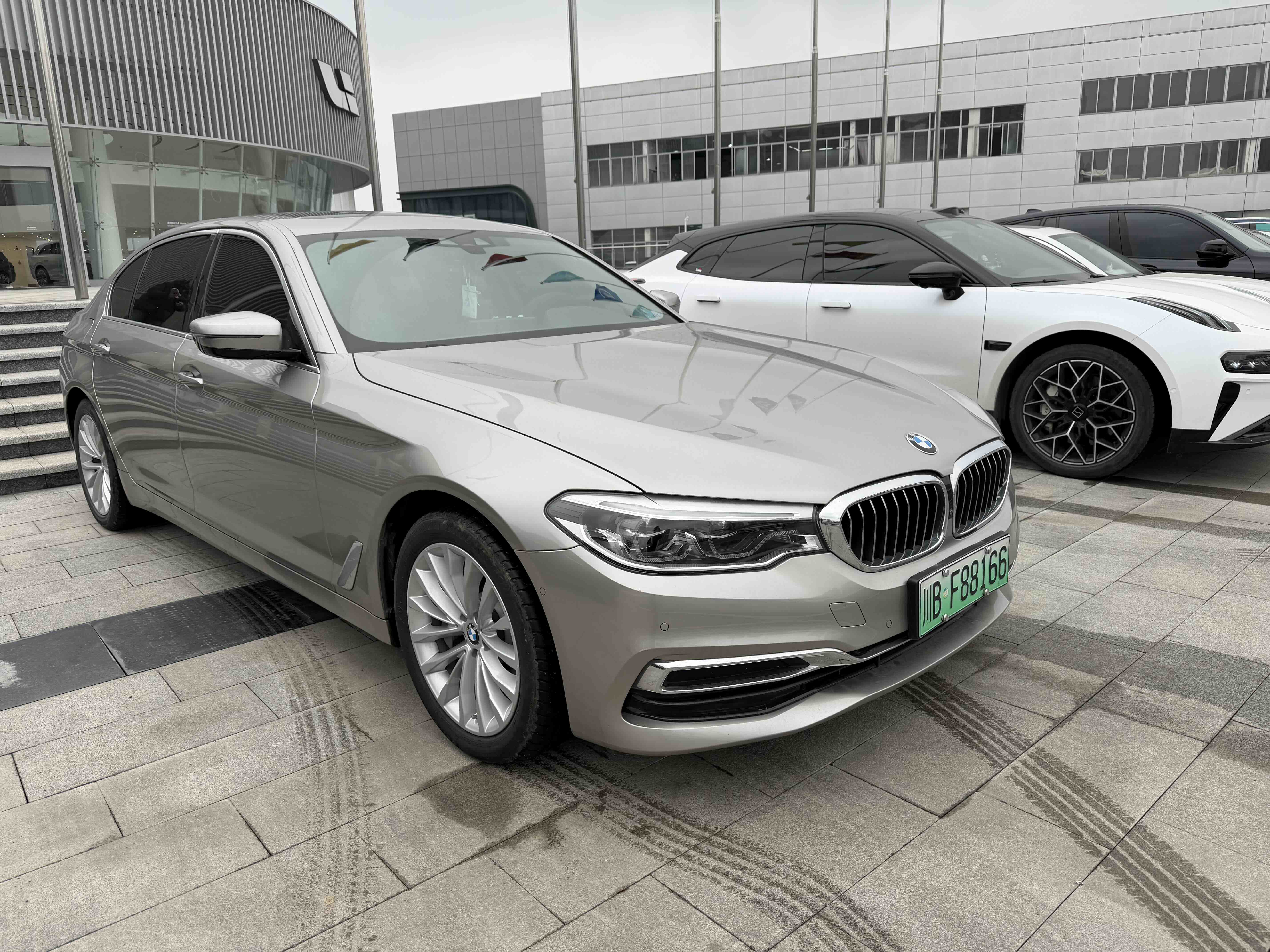 BMW 5 Series New Energy 2019 #2 BMW 5 Series New Energy 2019 car image #2