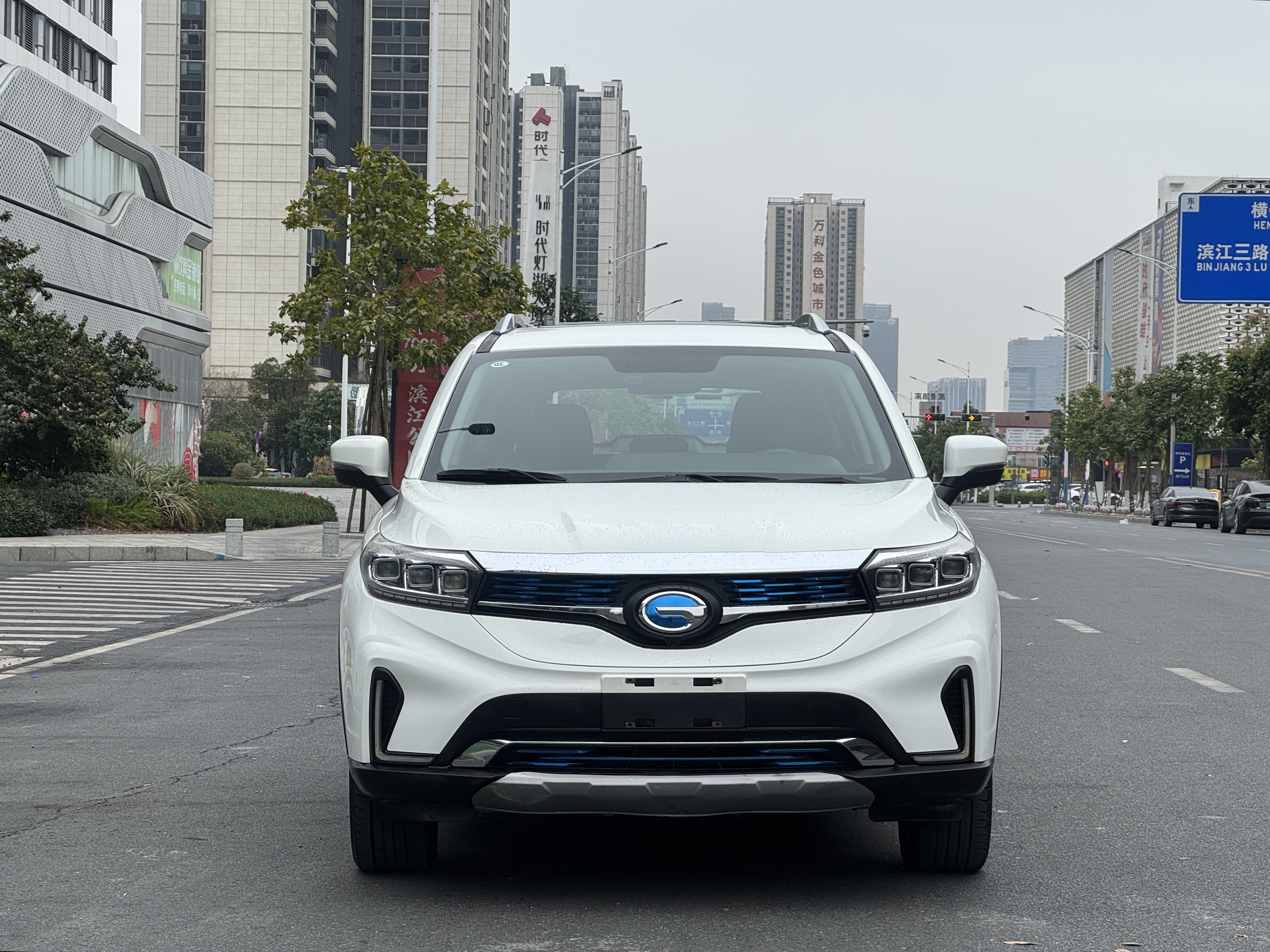 GAC ix4 2018 car image #2