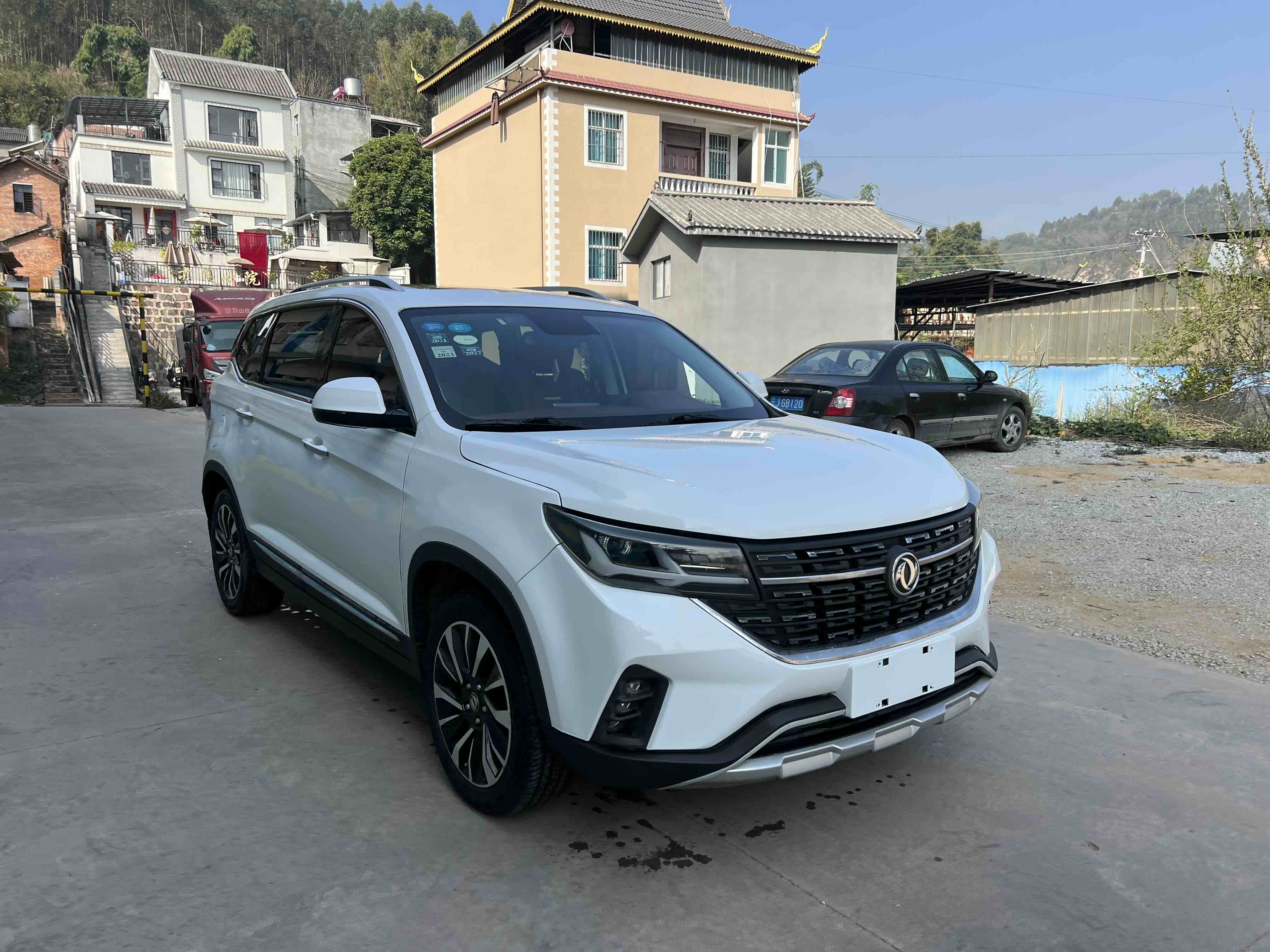 Forthing T5 2019 #2 Forthing T5 2019 imagen de coche #2