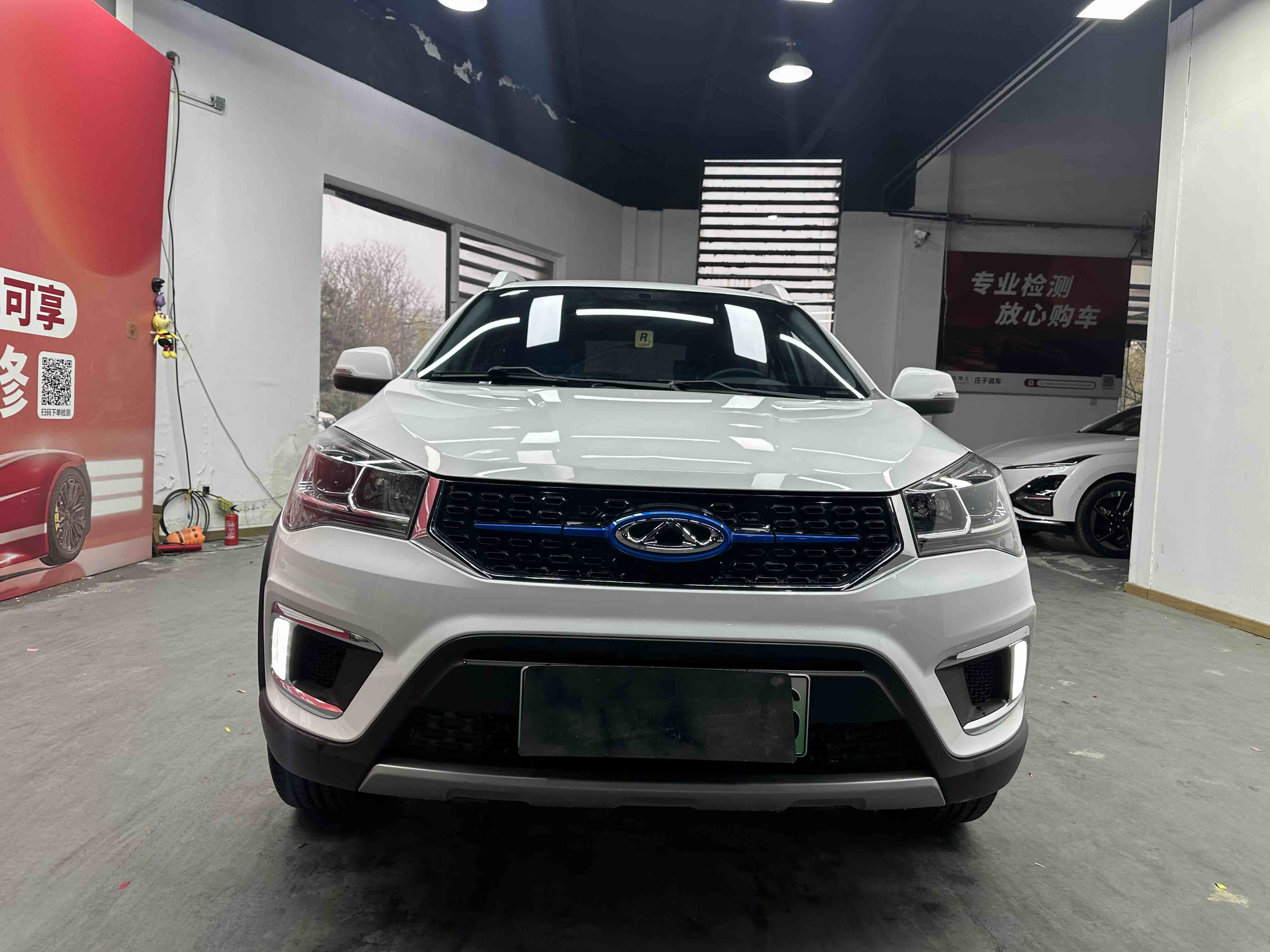 2018 #2 2018 car image #2