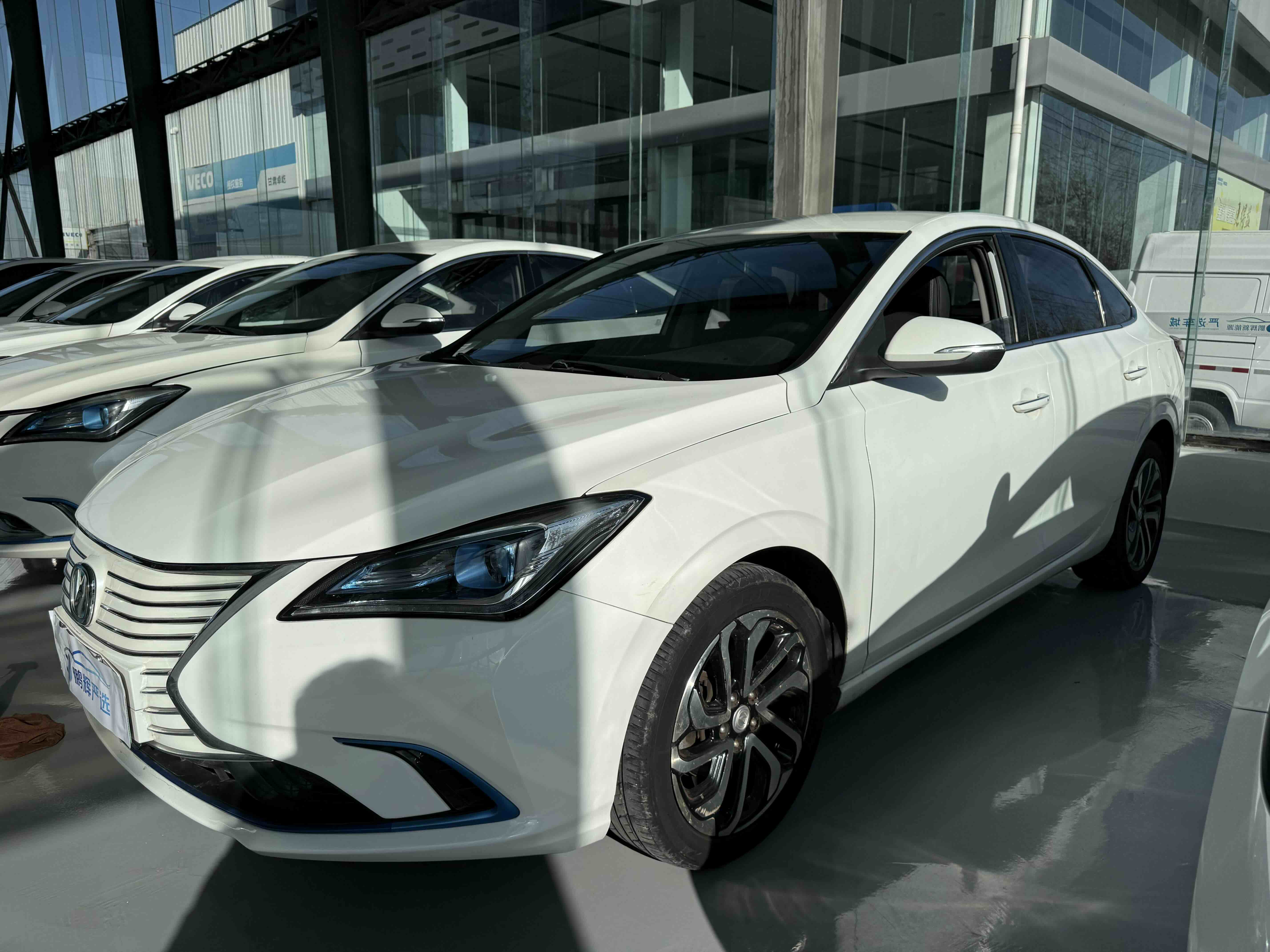 Changan Eado EV 2019 car image #2
