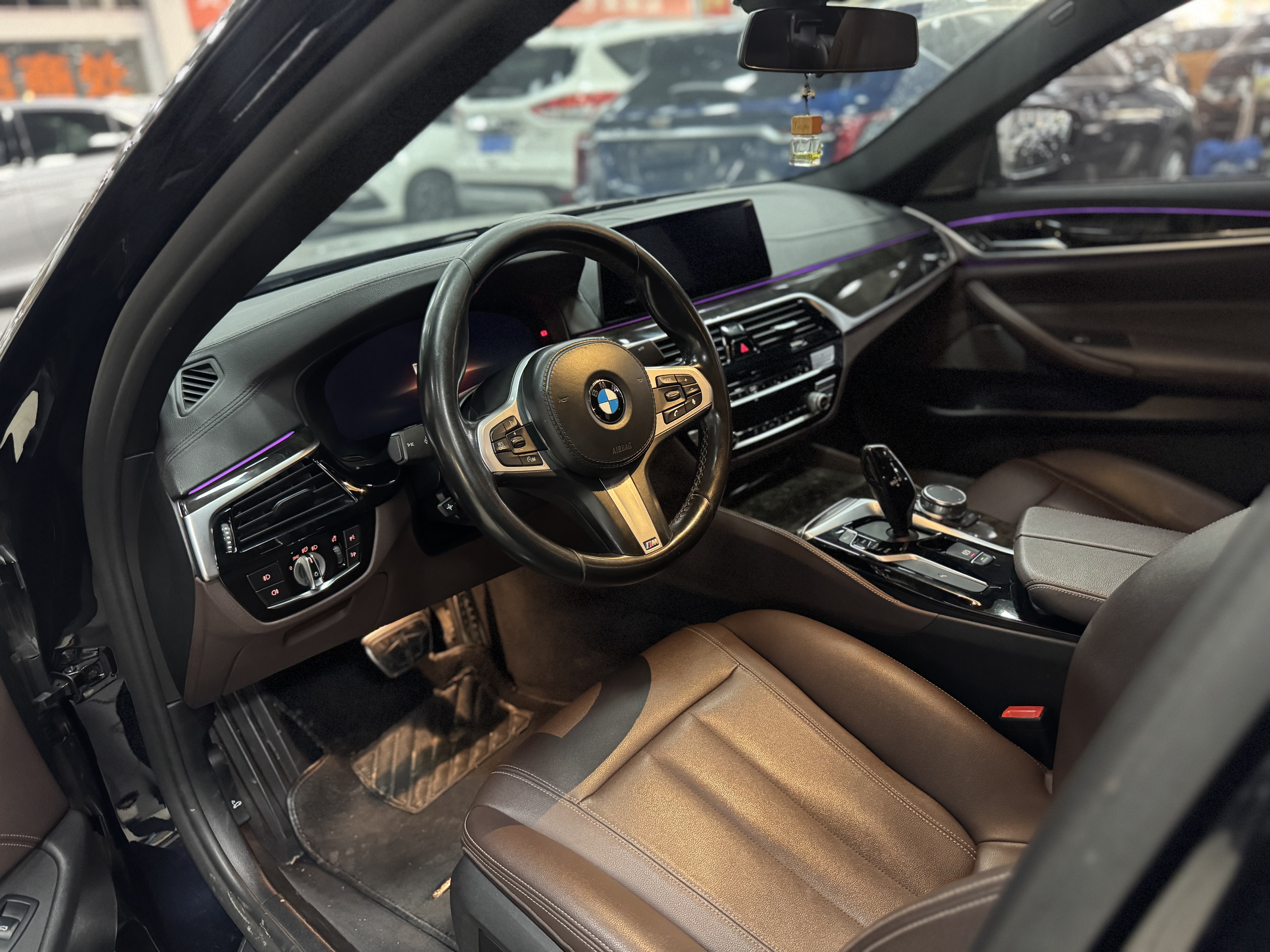 BMW 5 Series 2018 car image #2