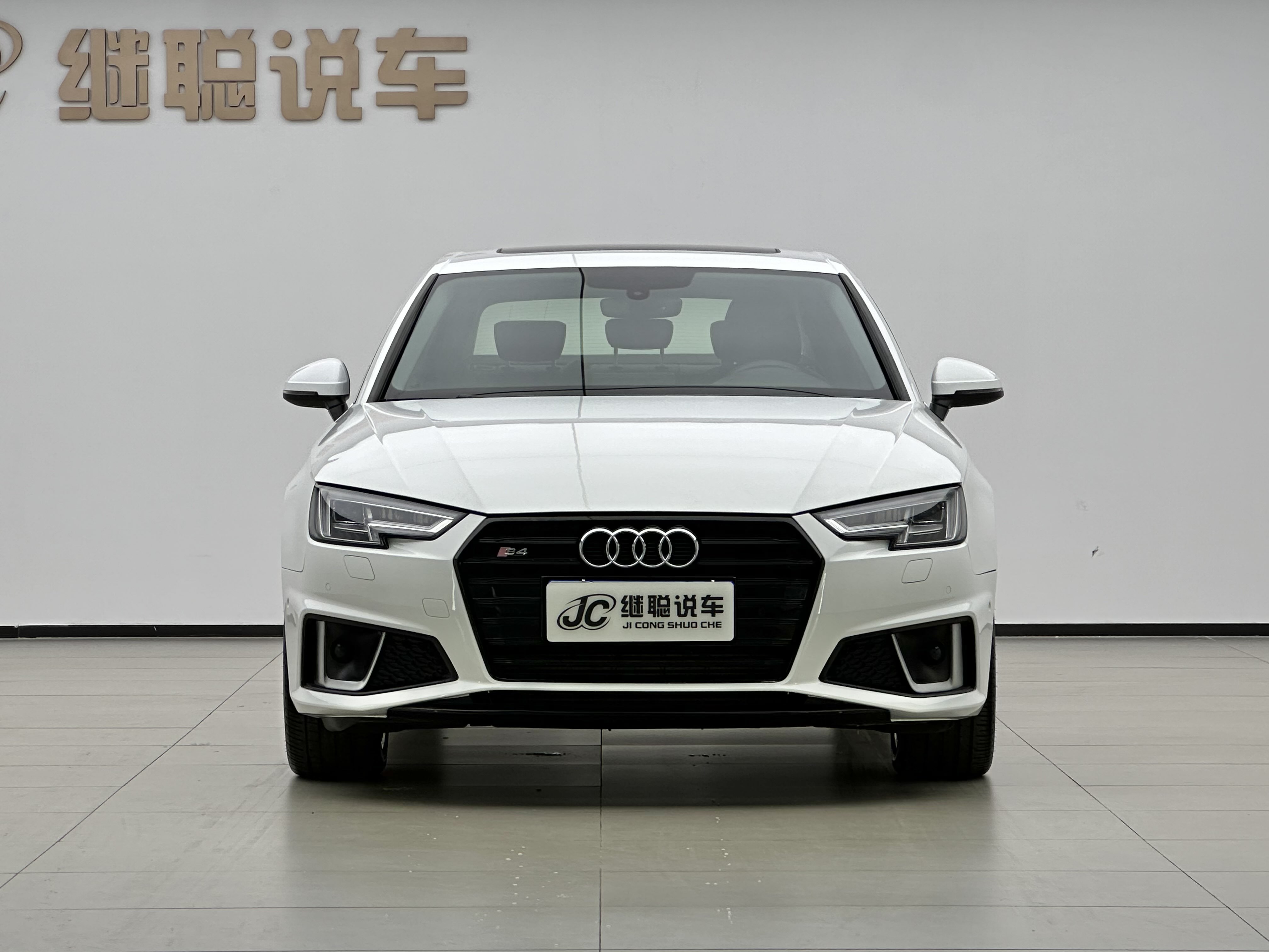 Audi A4L 2019 #2 Audi A4L 2019 car image #2