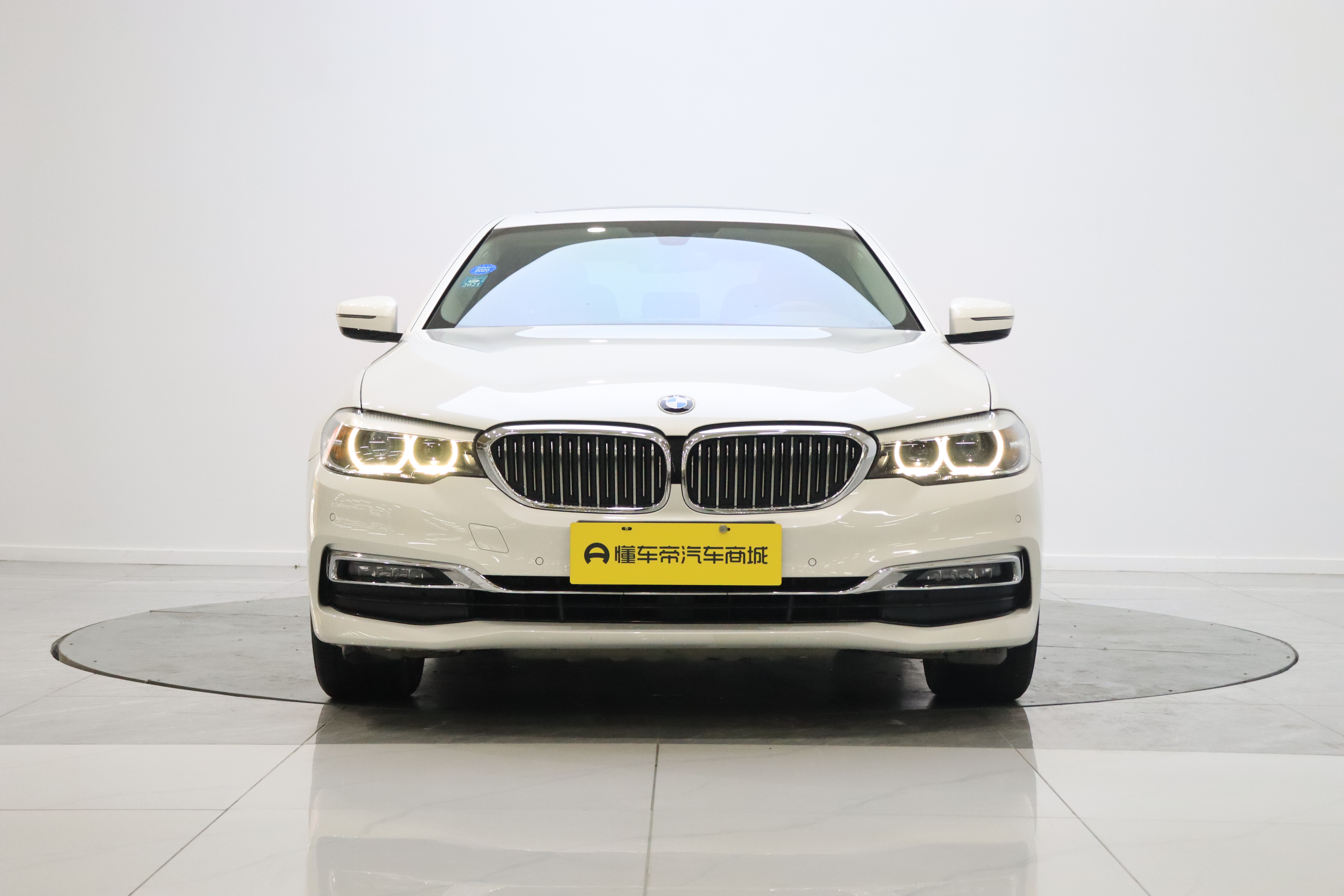 BMW 5 Series 2019 #2 BMW 5 Series 2019 car image #2