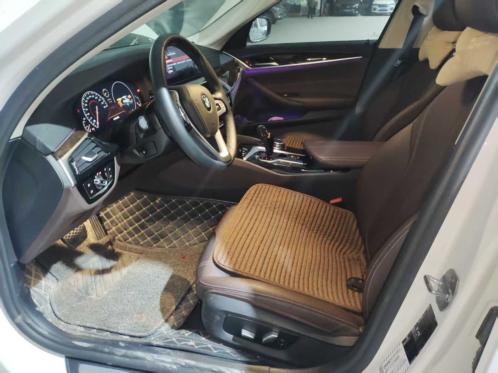 BMW 5 Series 2019 car image #2