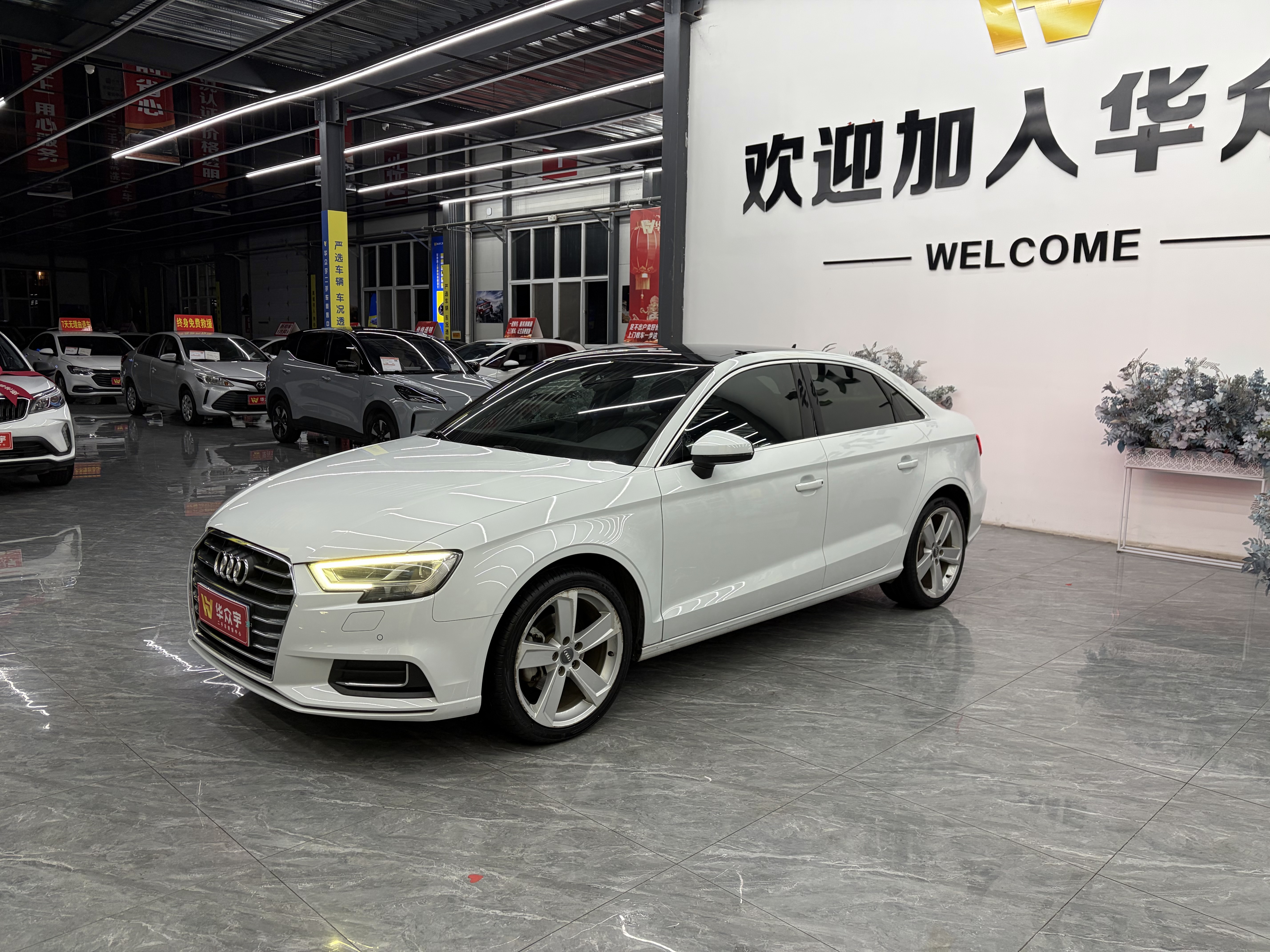 Audi A3 2019 car image #2