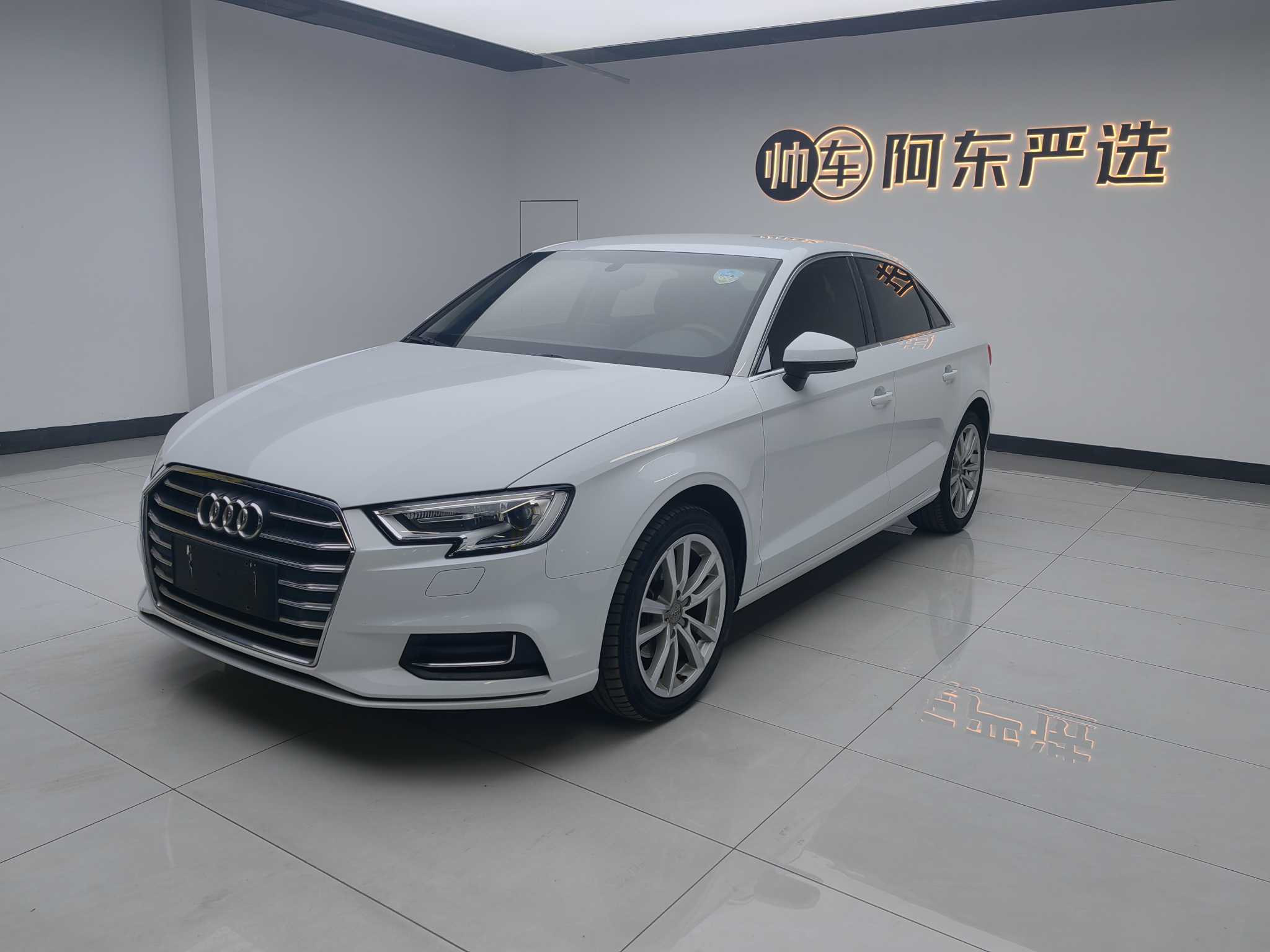 Audi A3 2019 car image #2