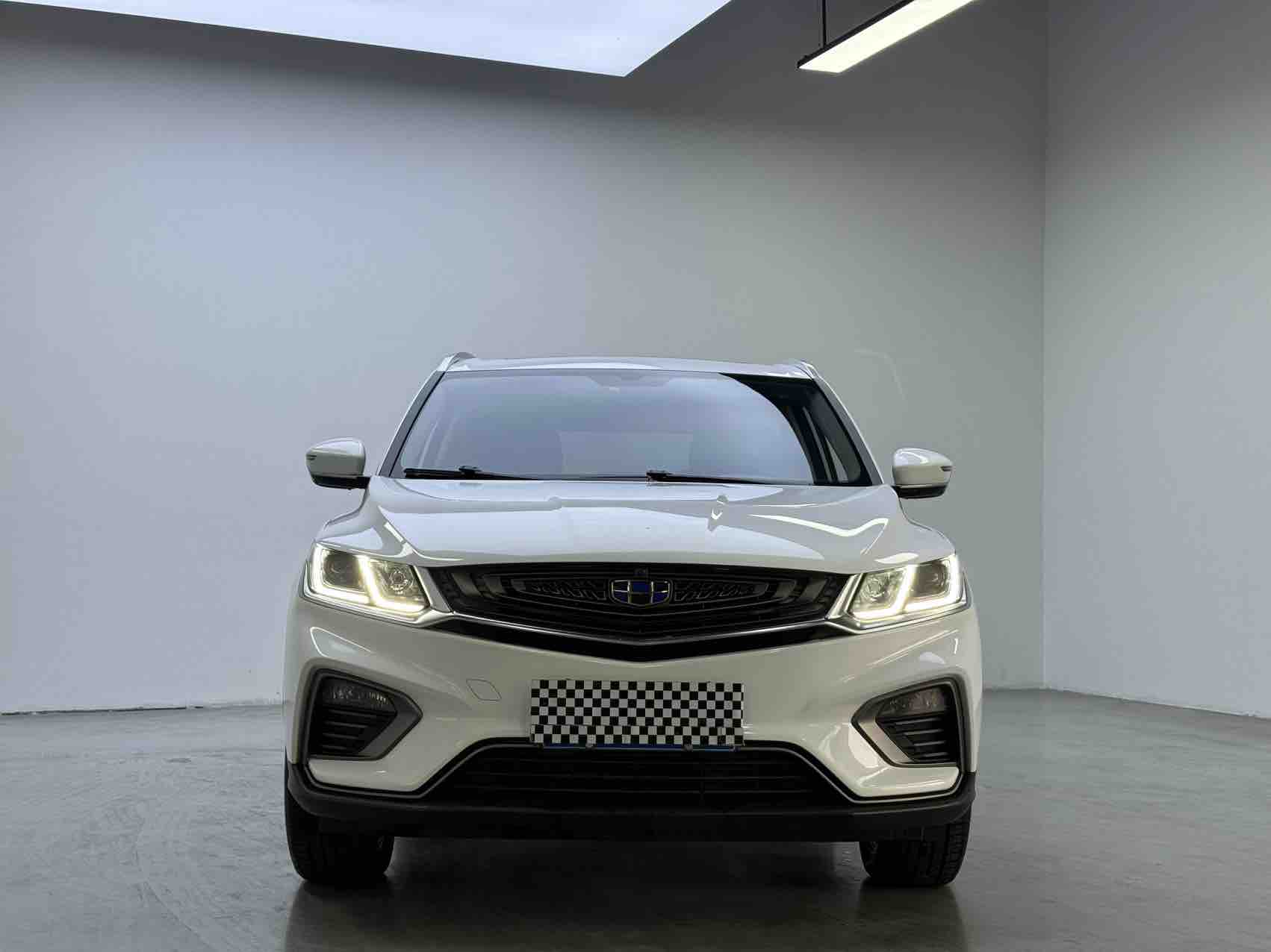 GEELY Coolray 2019 car image #2