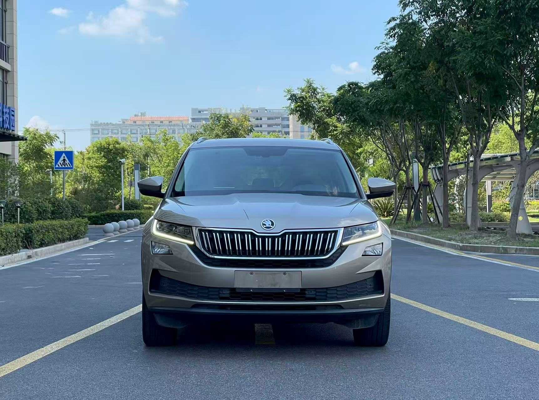 Skoda Kodiaq GT 2019 изображение автомобиля #2