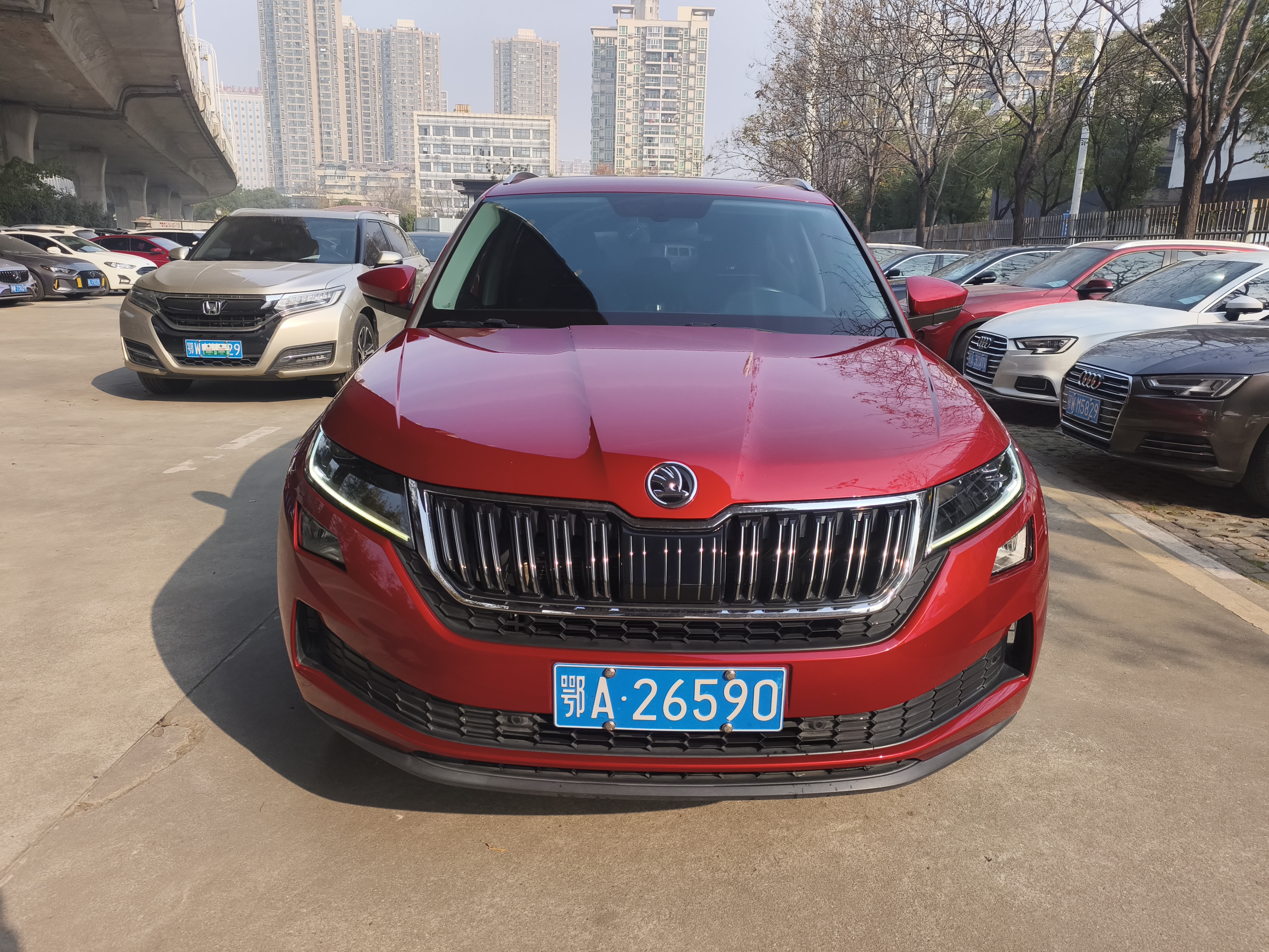 Skoda Kodiaq GT 2020 изображение автомобиля #2