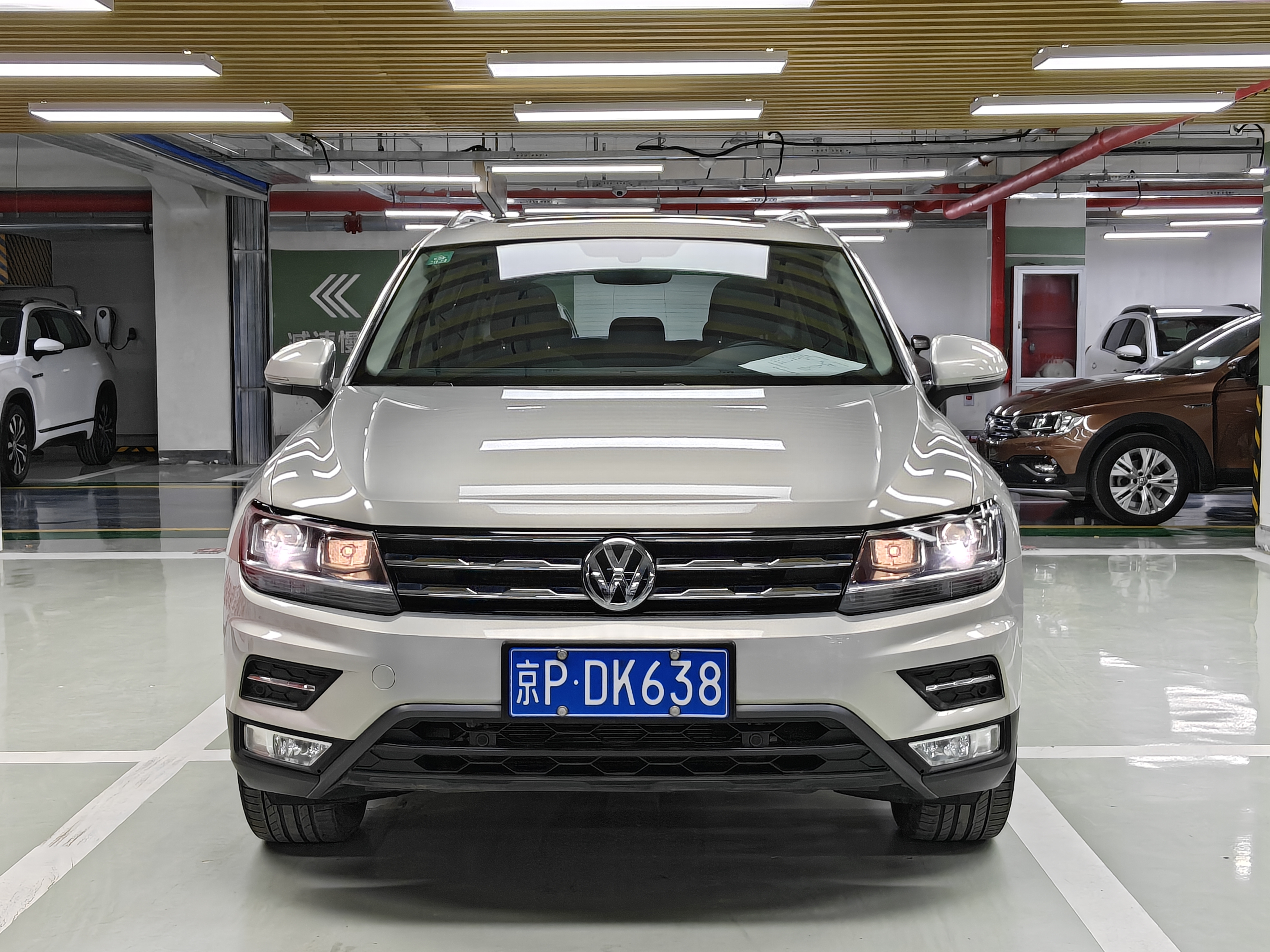 Volkswagen Tiguan L 2019 #2 Volkswagen Tiguan L 2019 car image #2