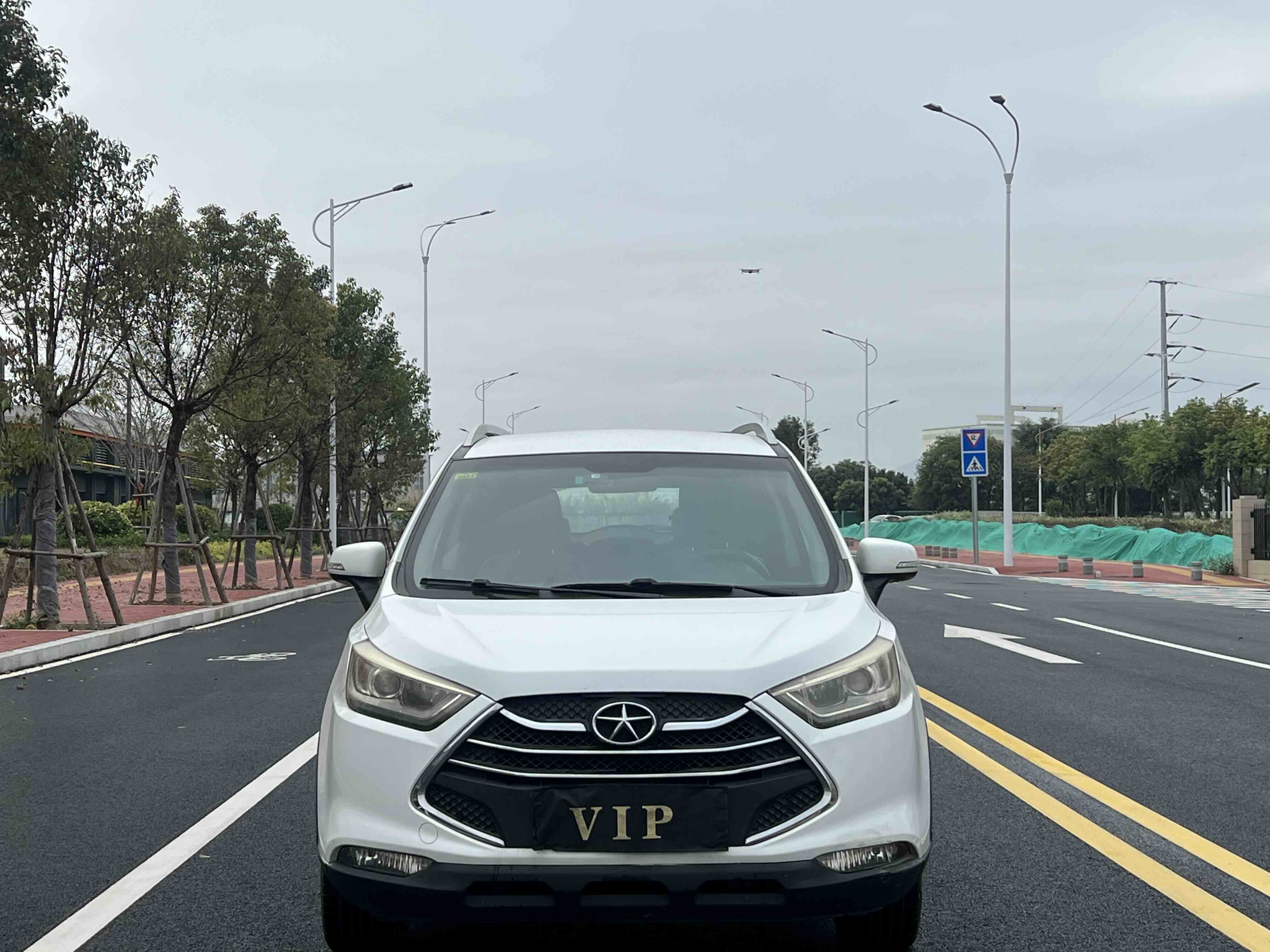 JAC 2015 #2 JAC 2015 car image #2