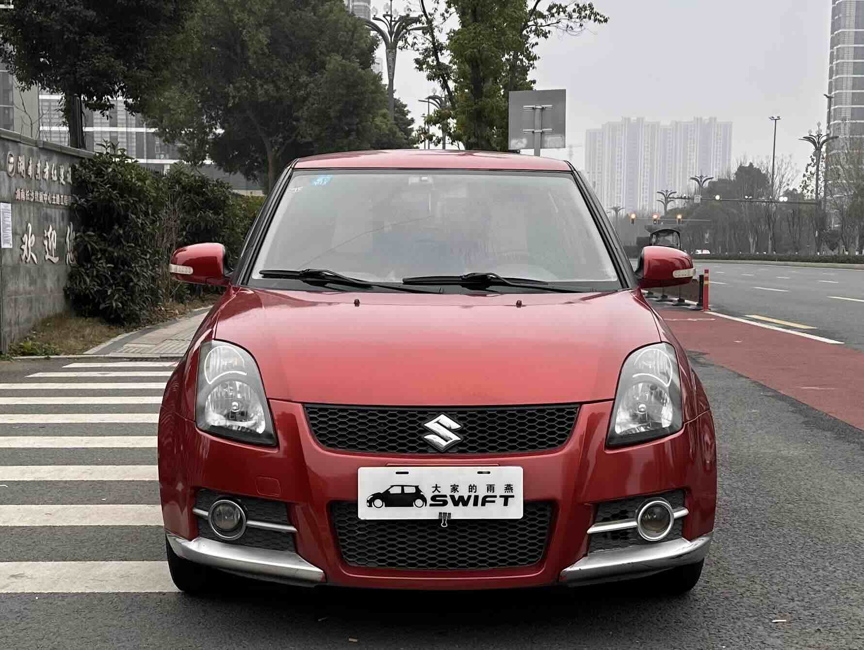 Suzuki 2013 immagine di auto #2