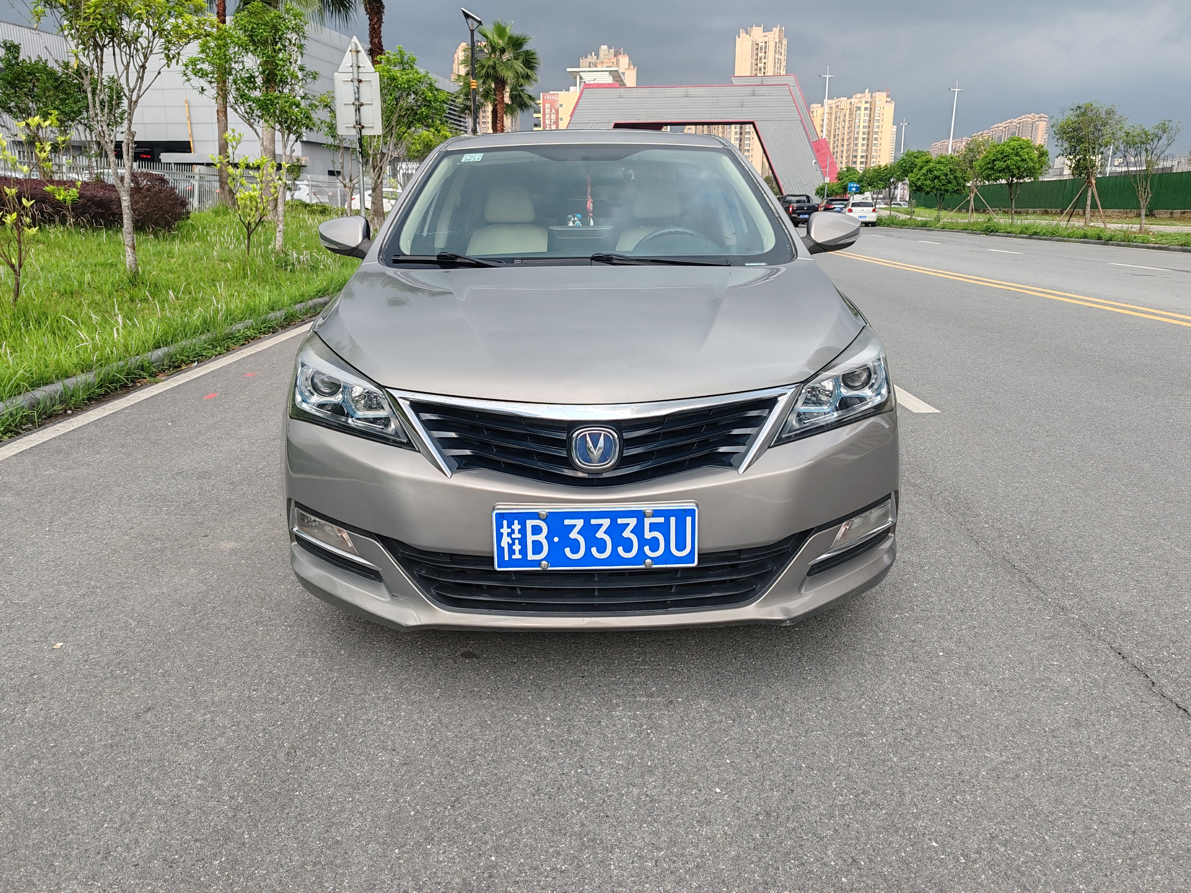 Changan Alsvin V7 2015 car image #2